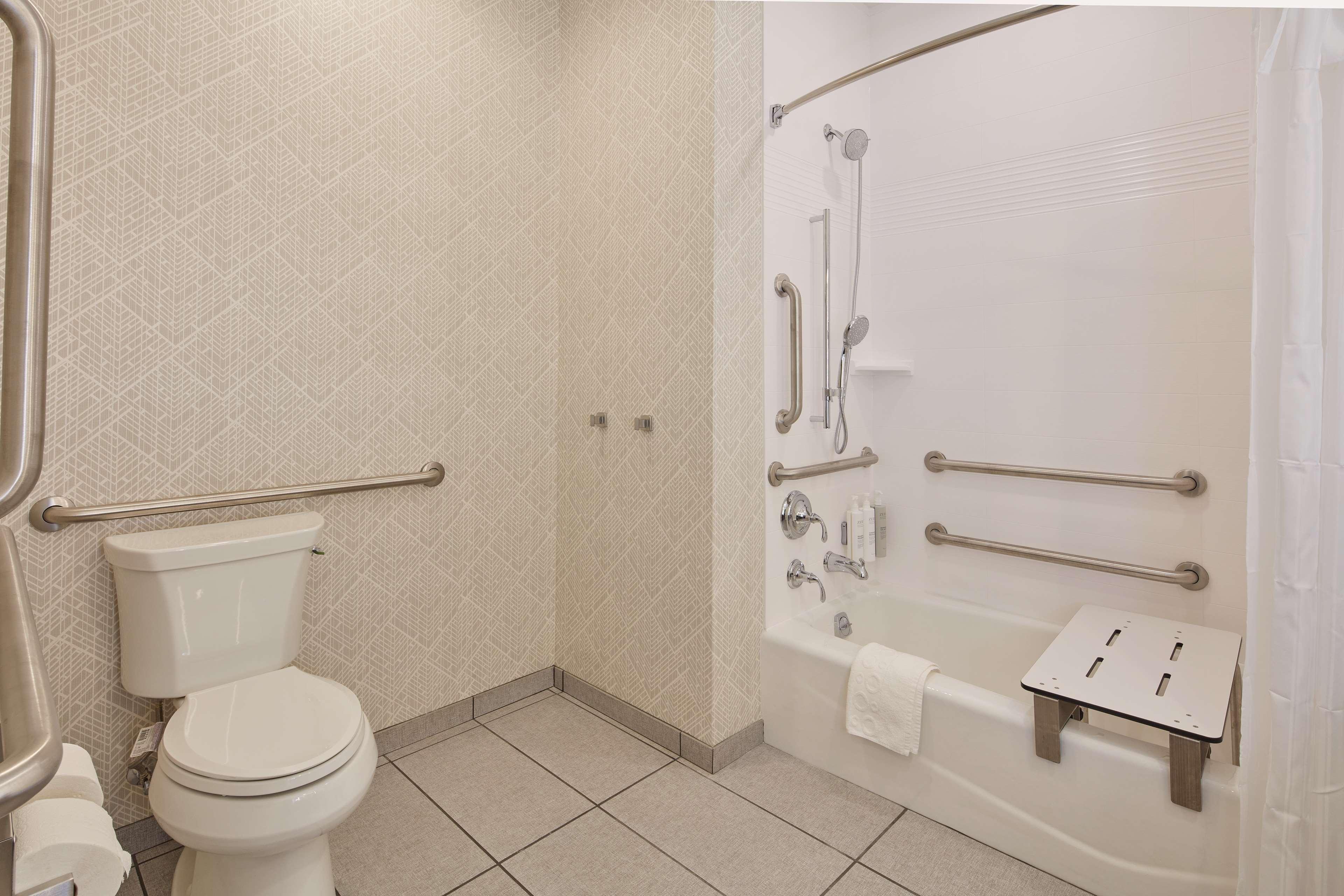 Studio Accessible-two Queen Beds