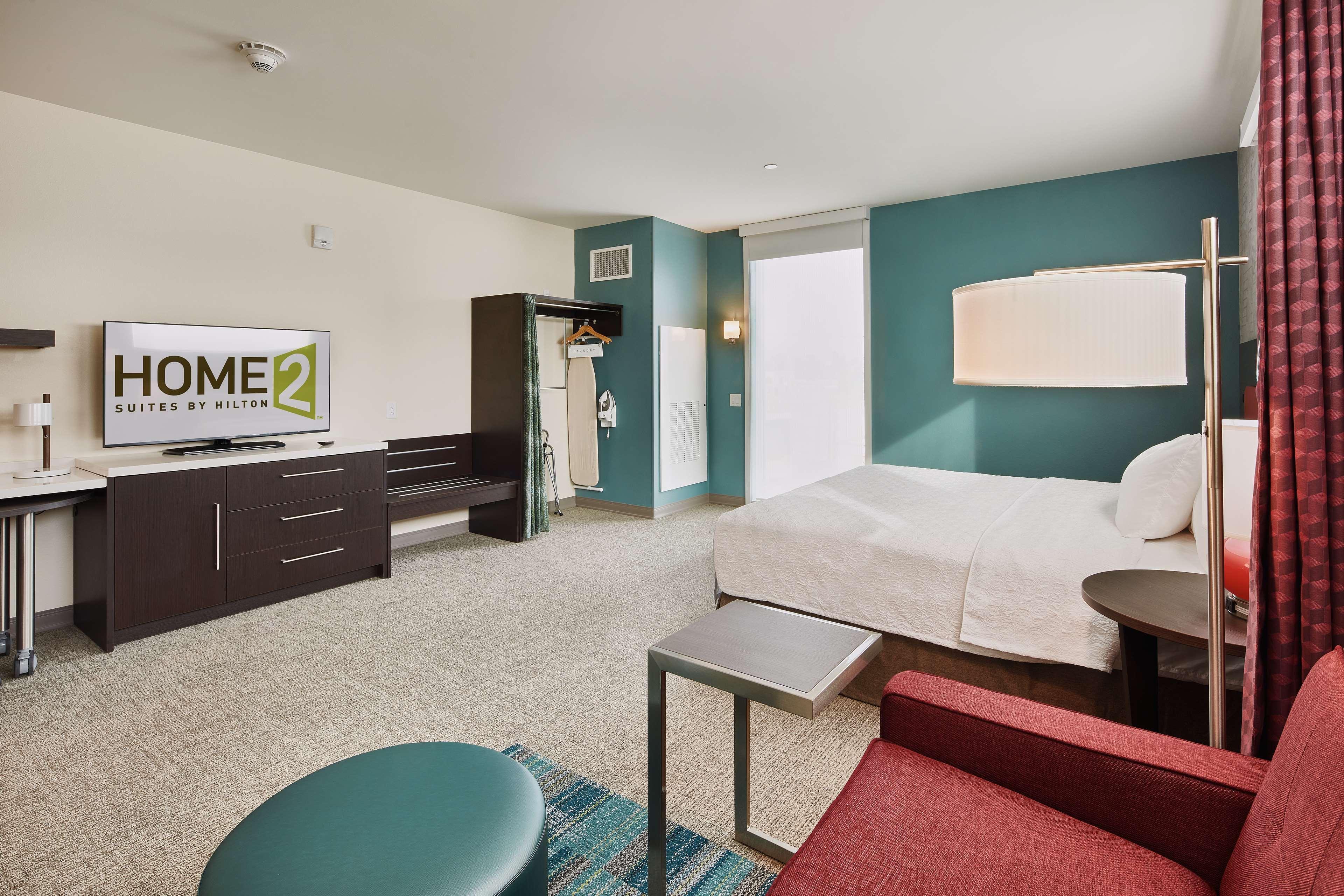 Studio King Size Bed