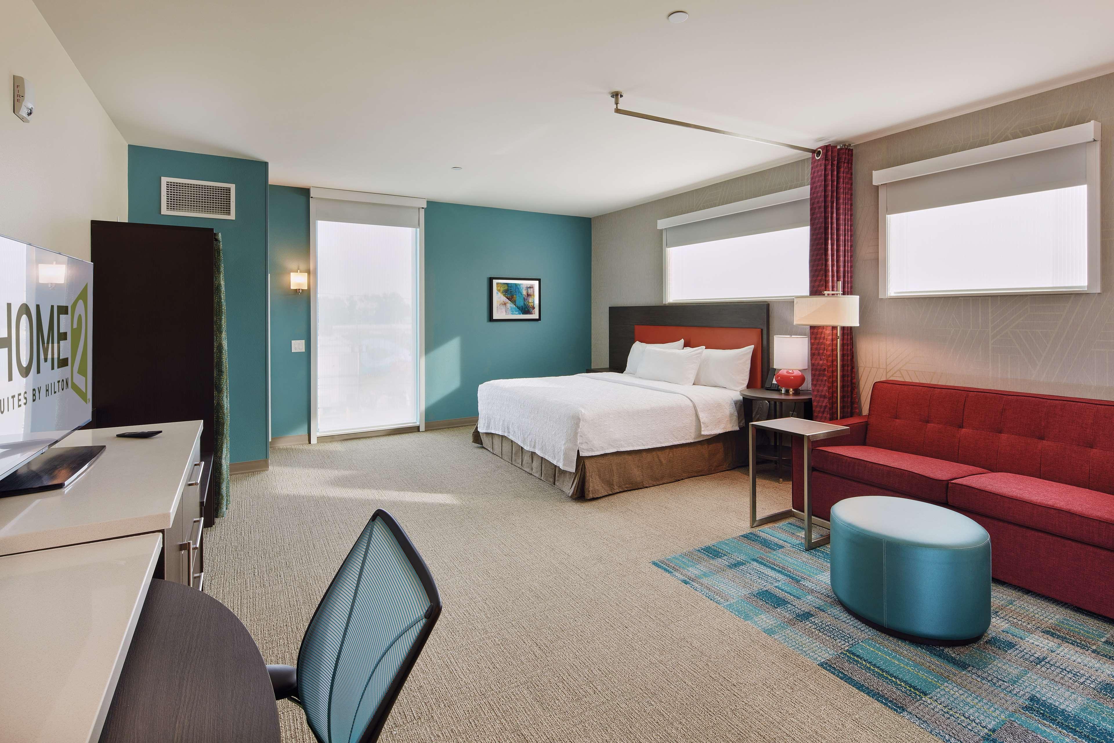 Studio King Size Bed