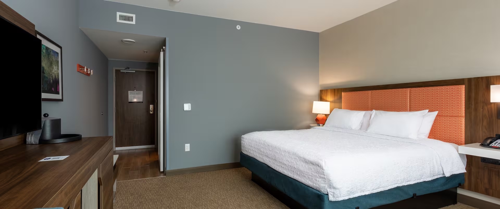 Room Accessible King Size Bed