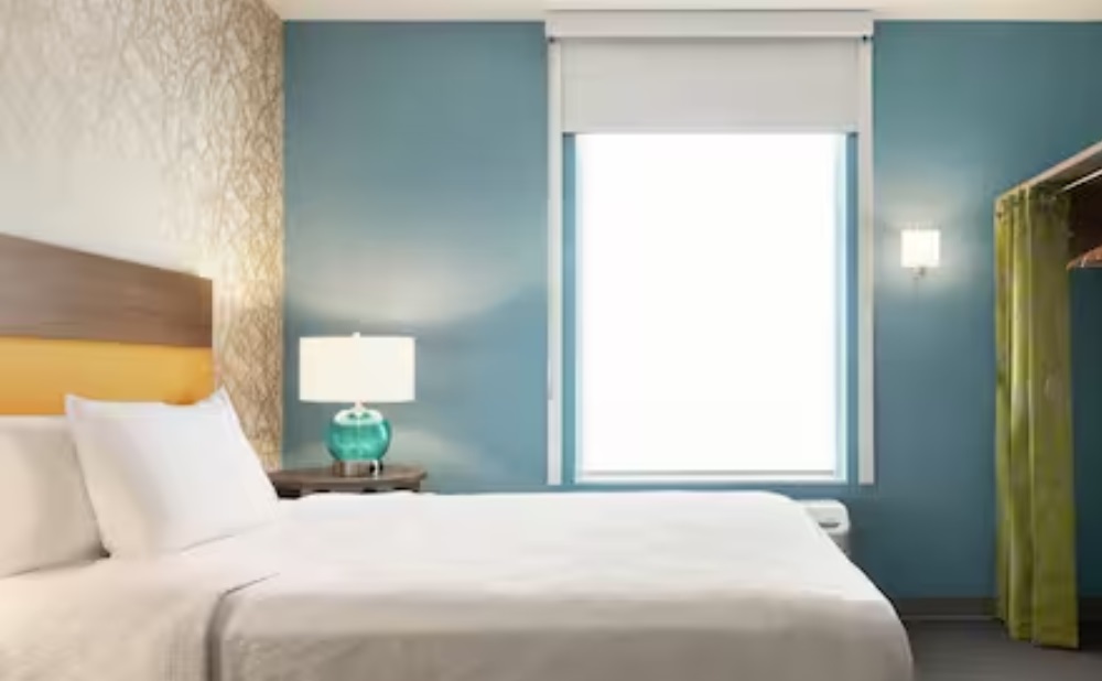 Studio King Size Bed