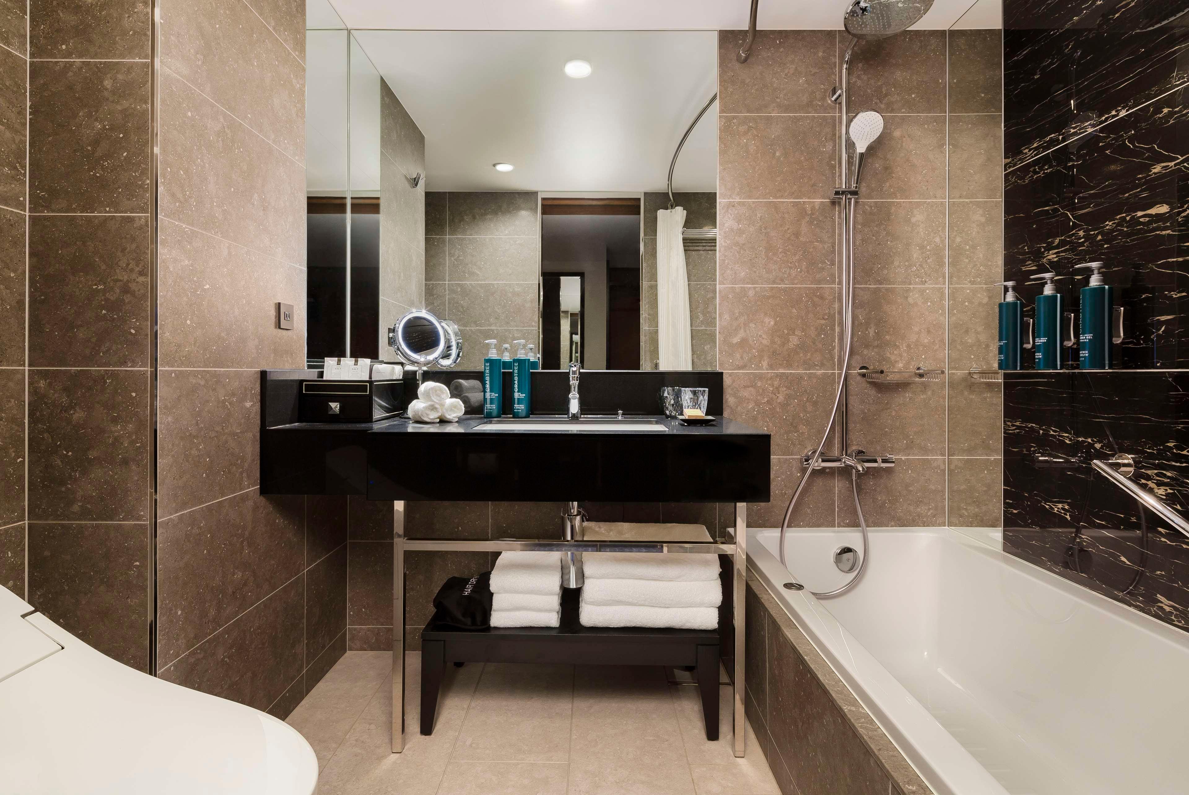 Double Executive King Bed