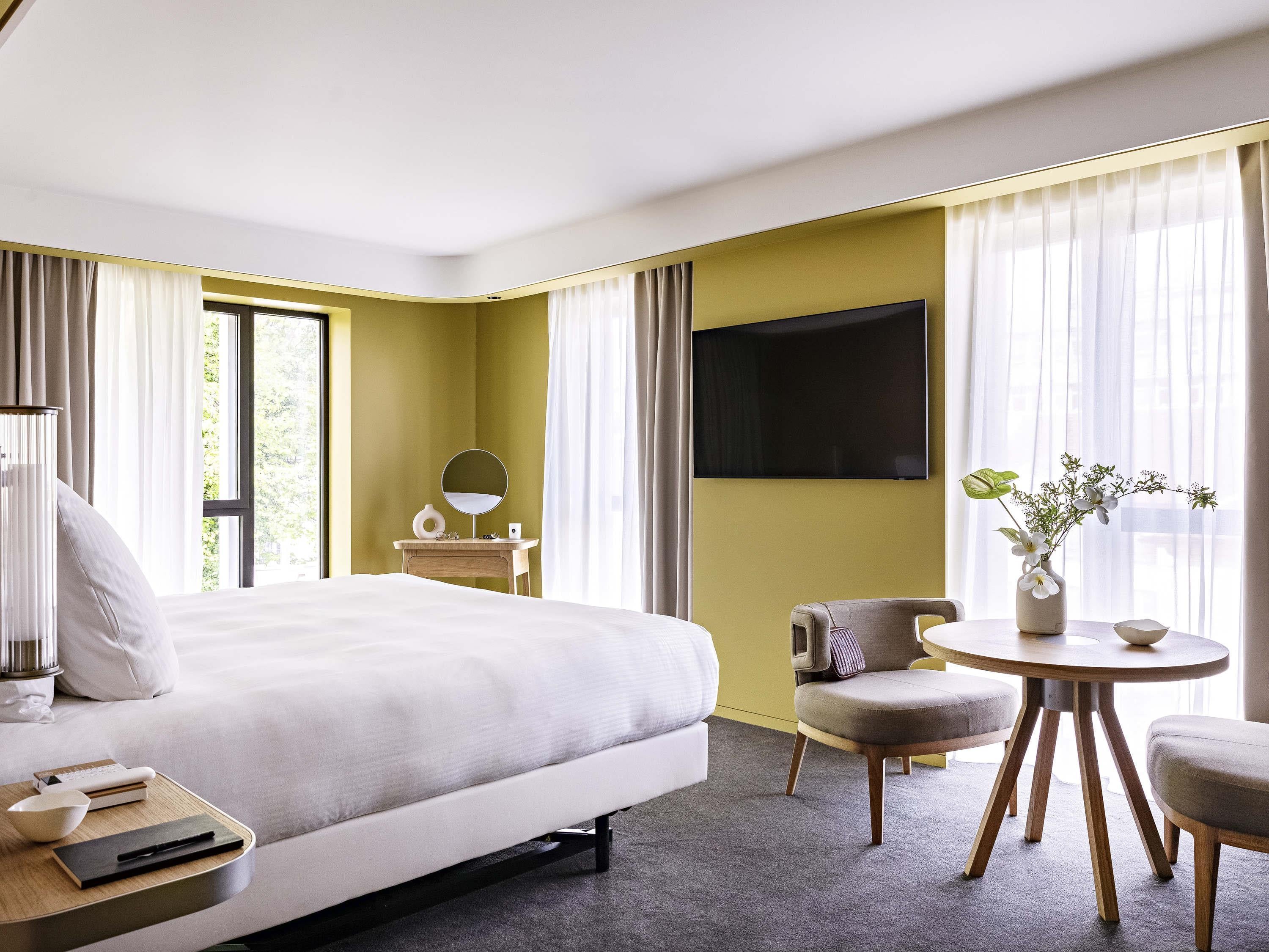 Junior Suite with Views