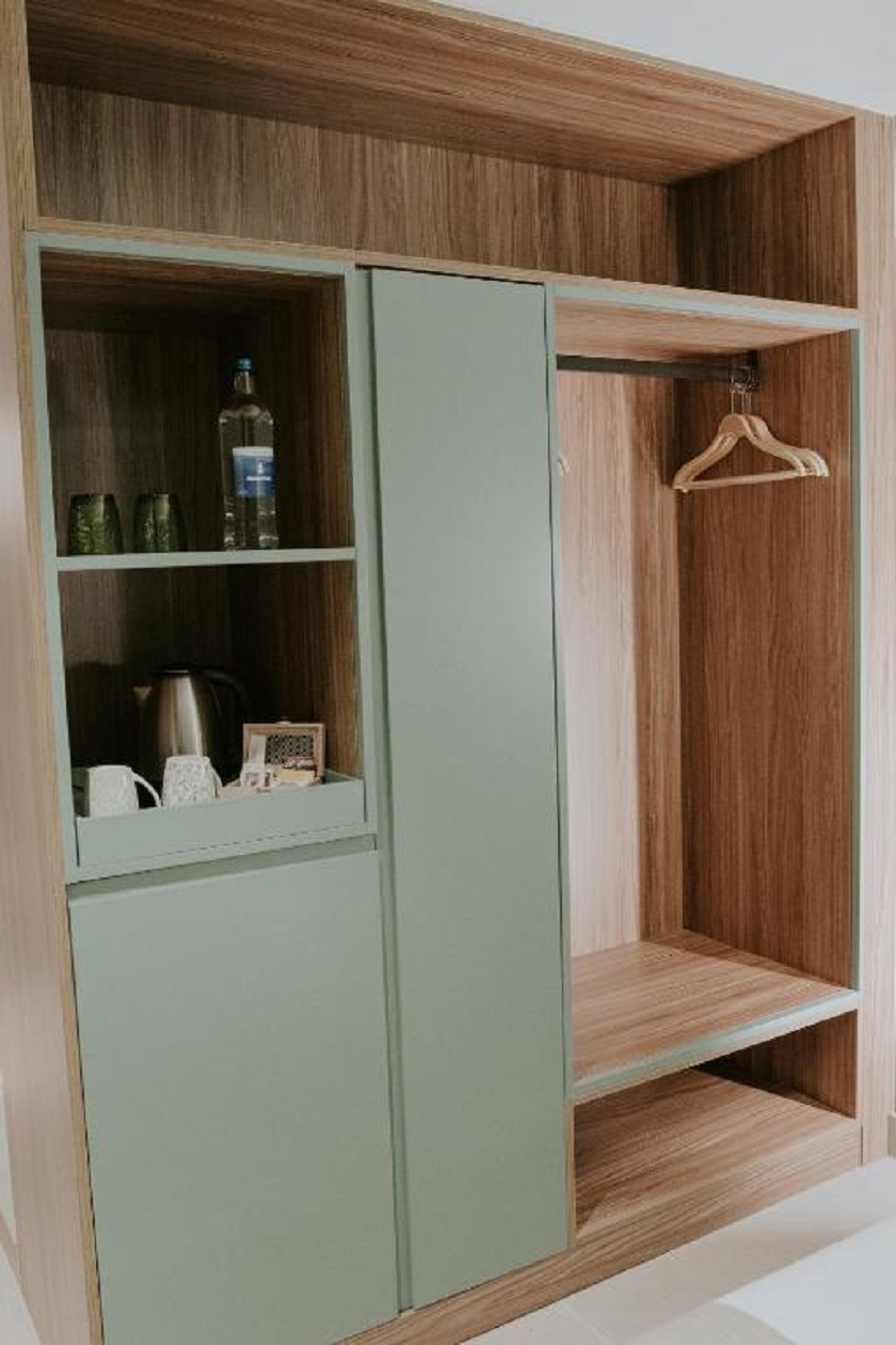 Double Single Accessible Superior