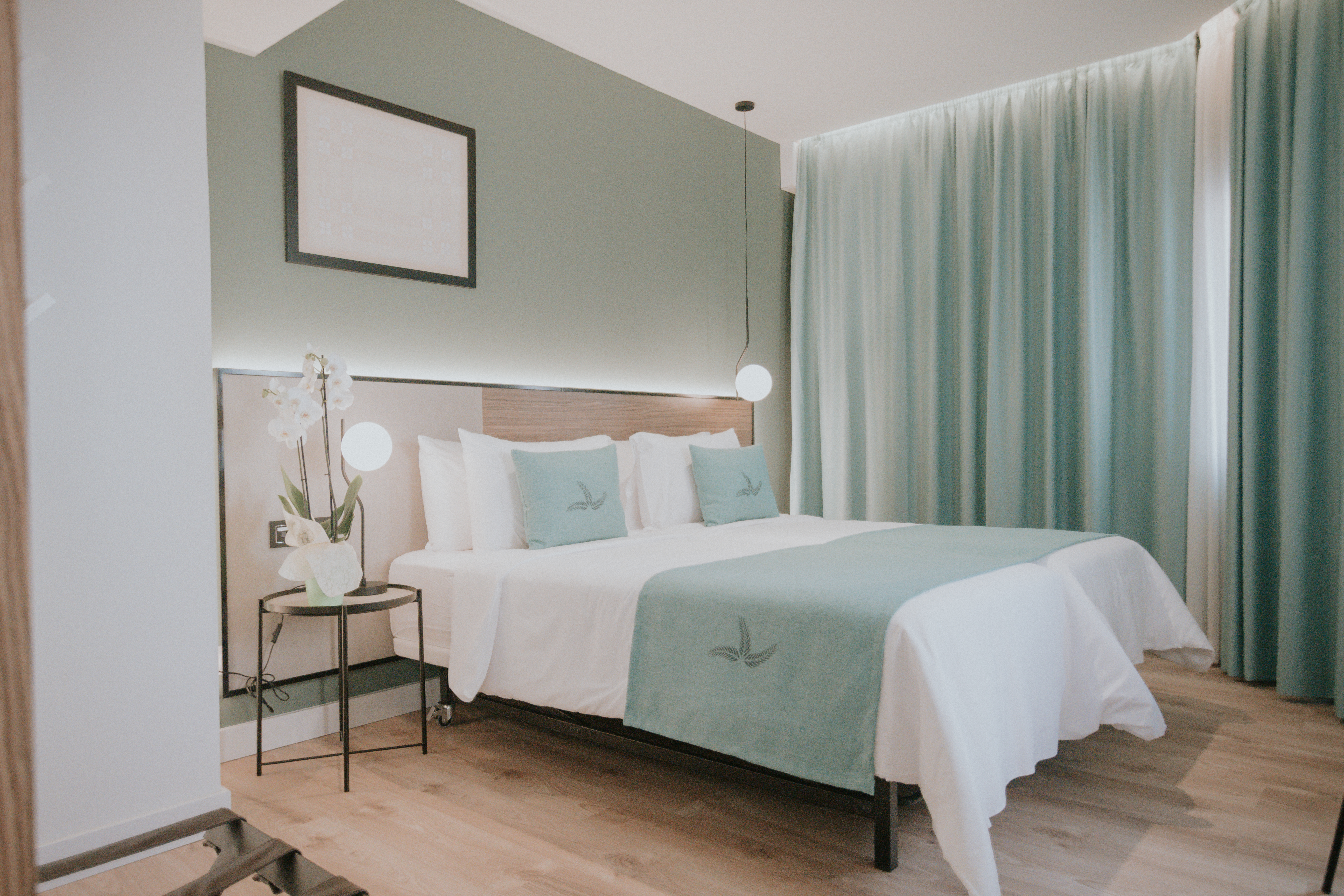 Double Single Premium