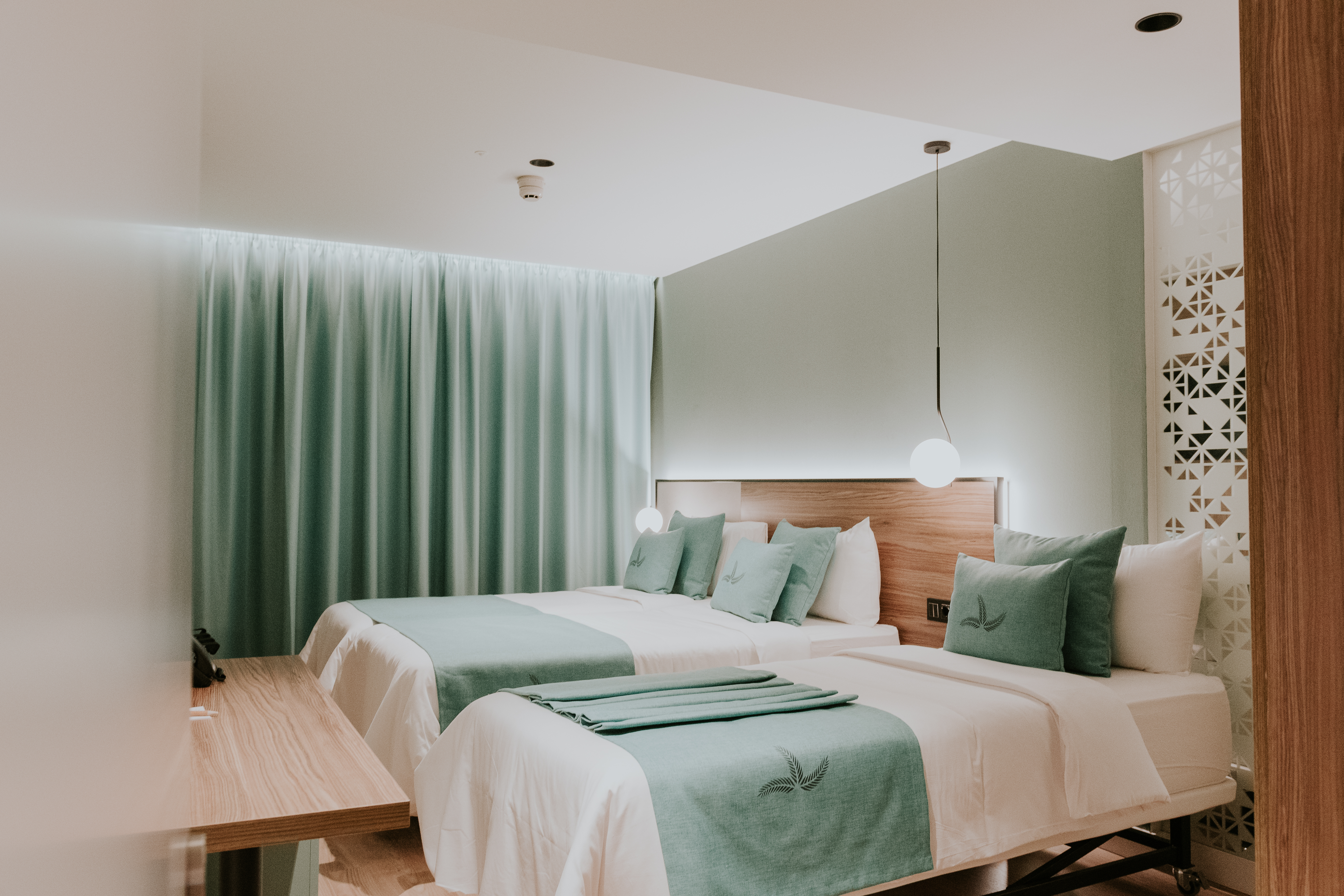 Double or Twin Accessible Superior