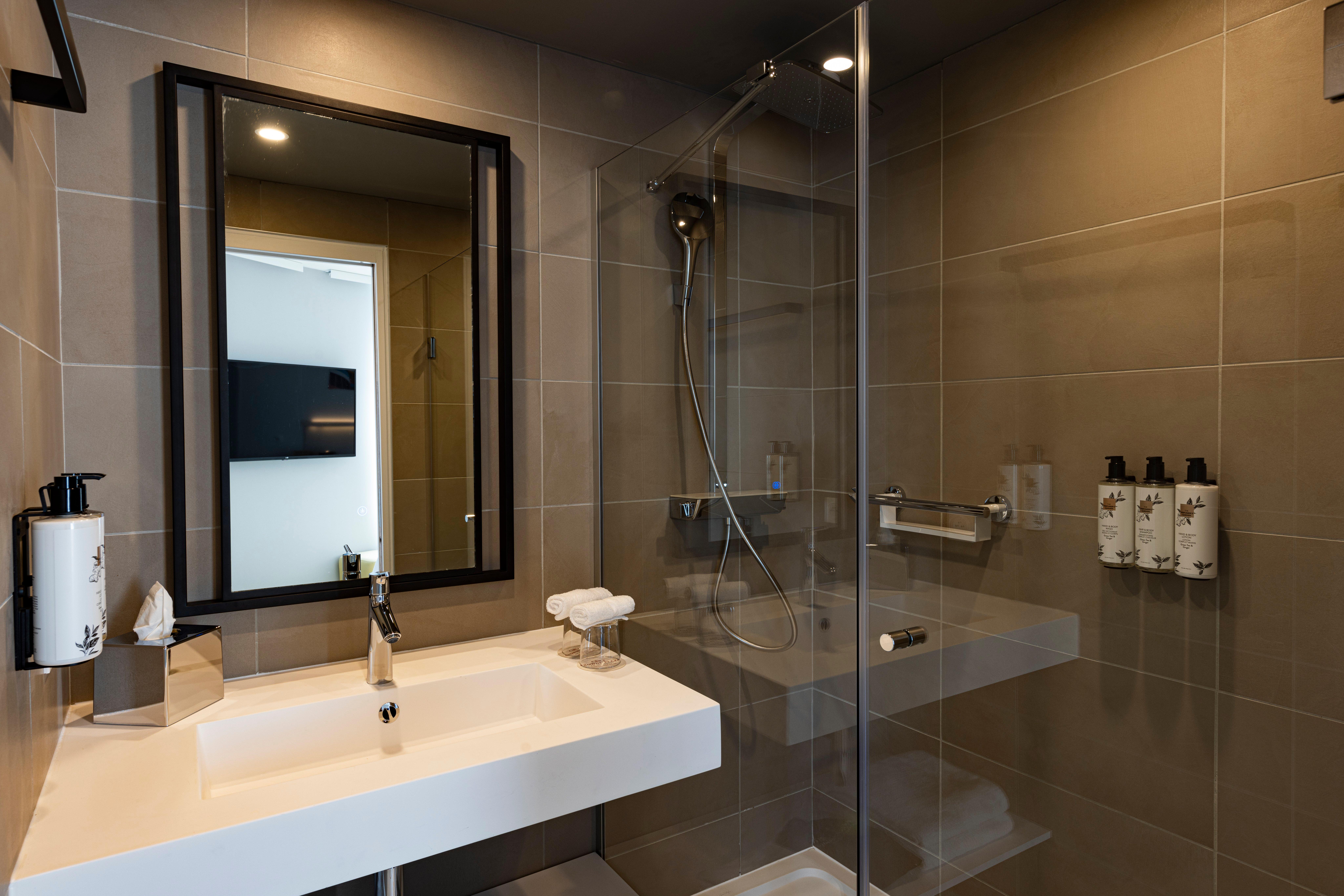 Double Accessible-queen Size Bed