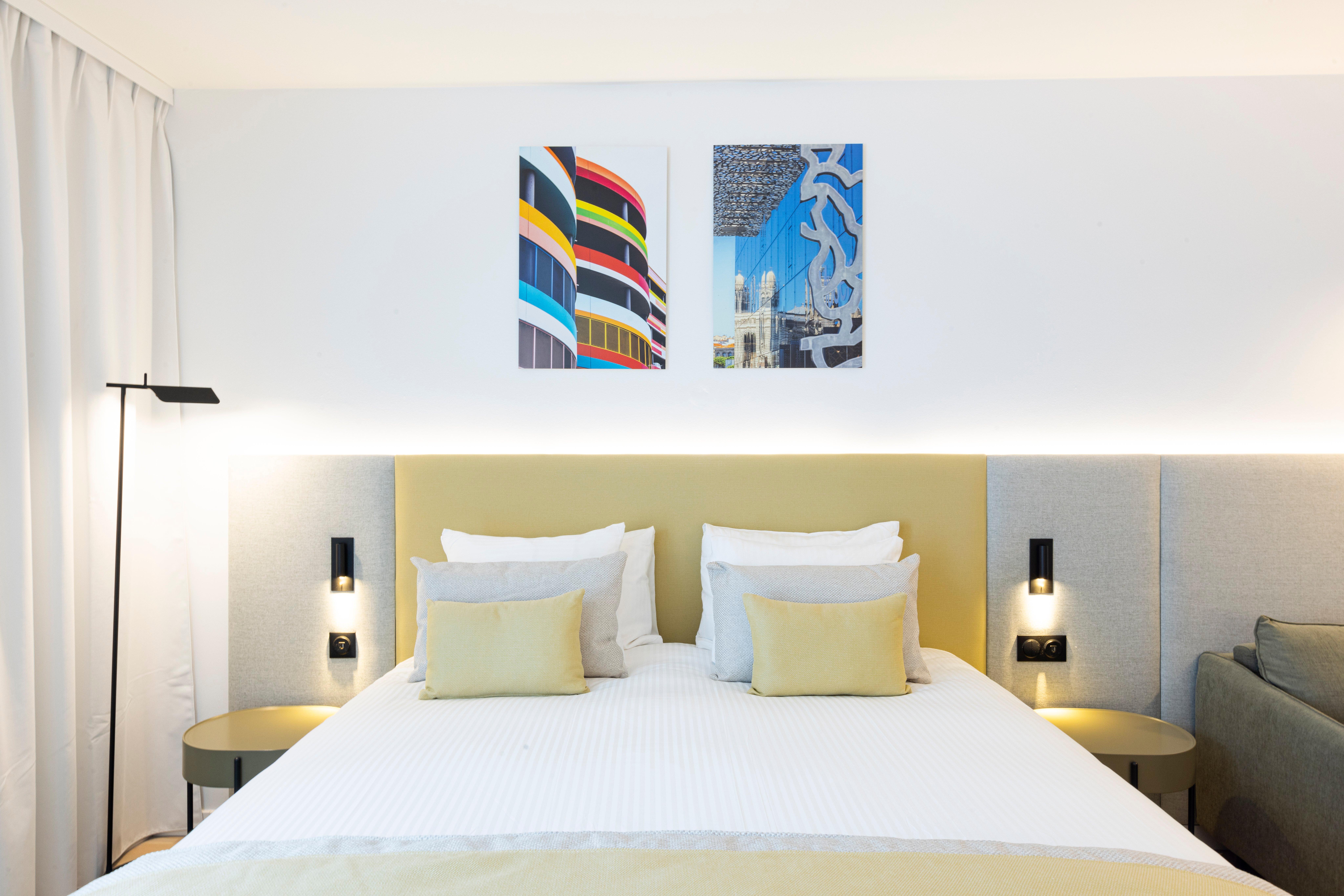 Double Accessible-queen Size Bed