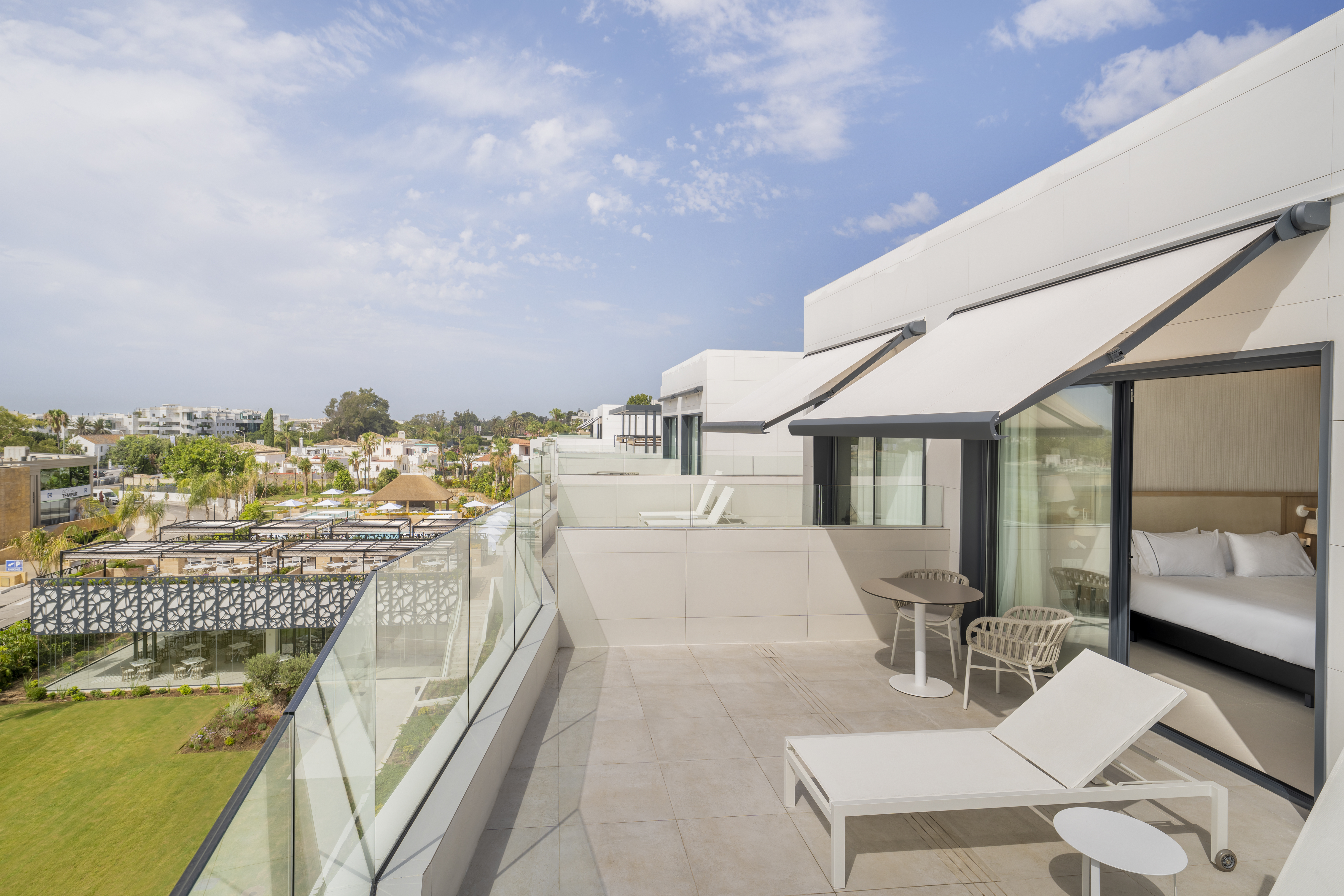 Double or Twin Deluxe