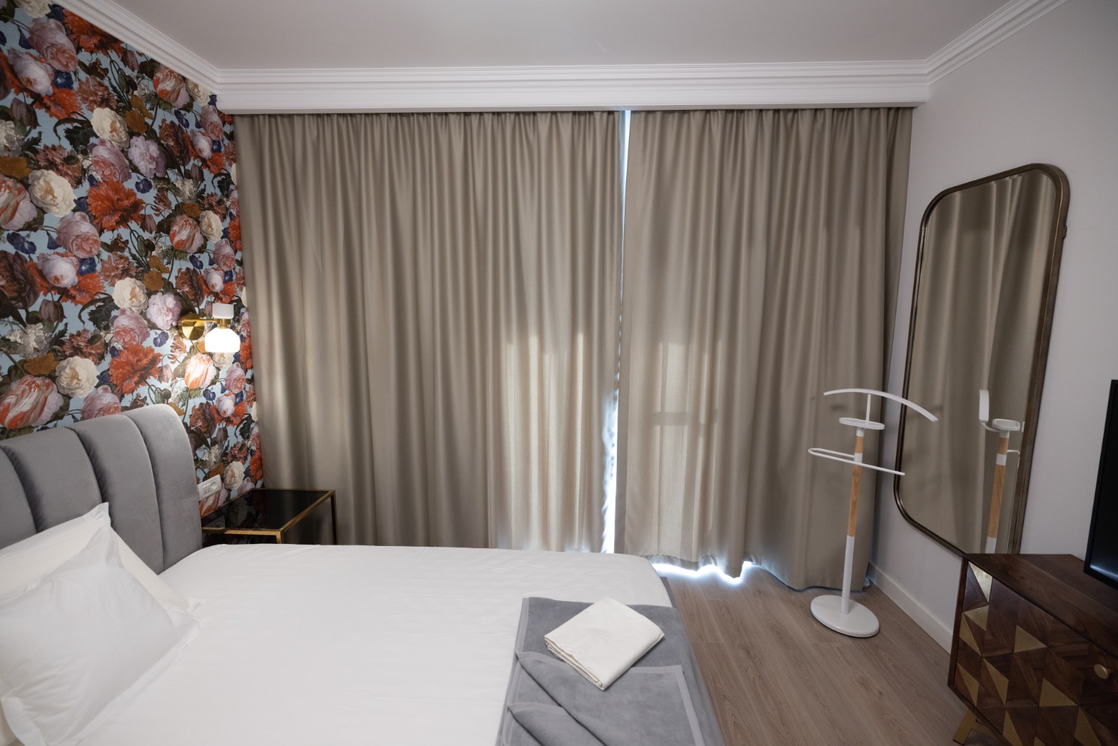 Apartment Capacity 1