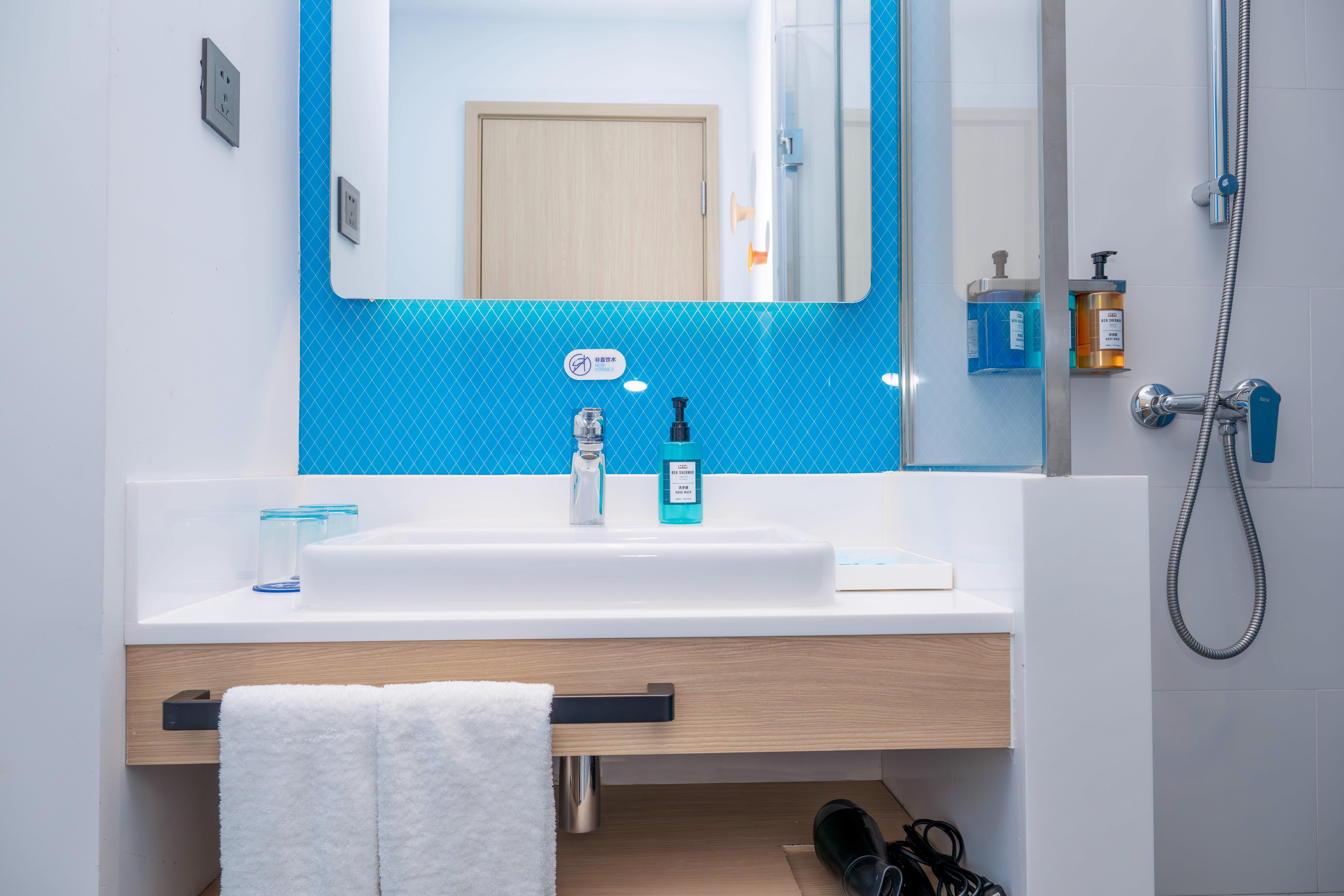 Double King Size Bed