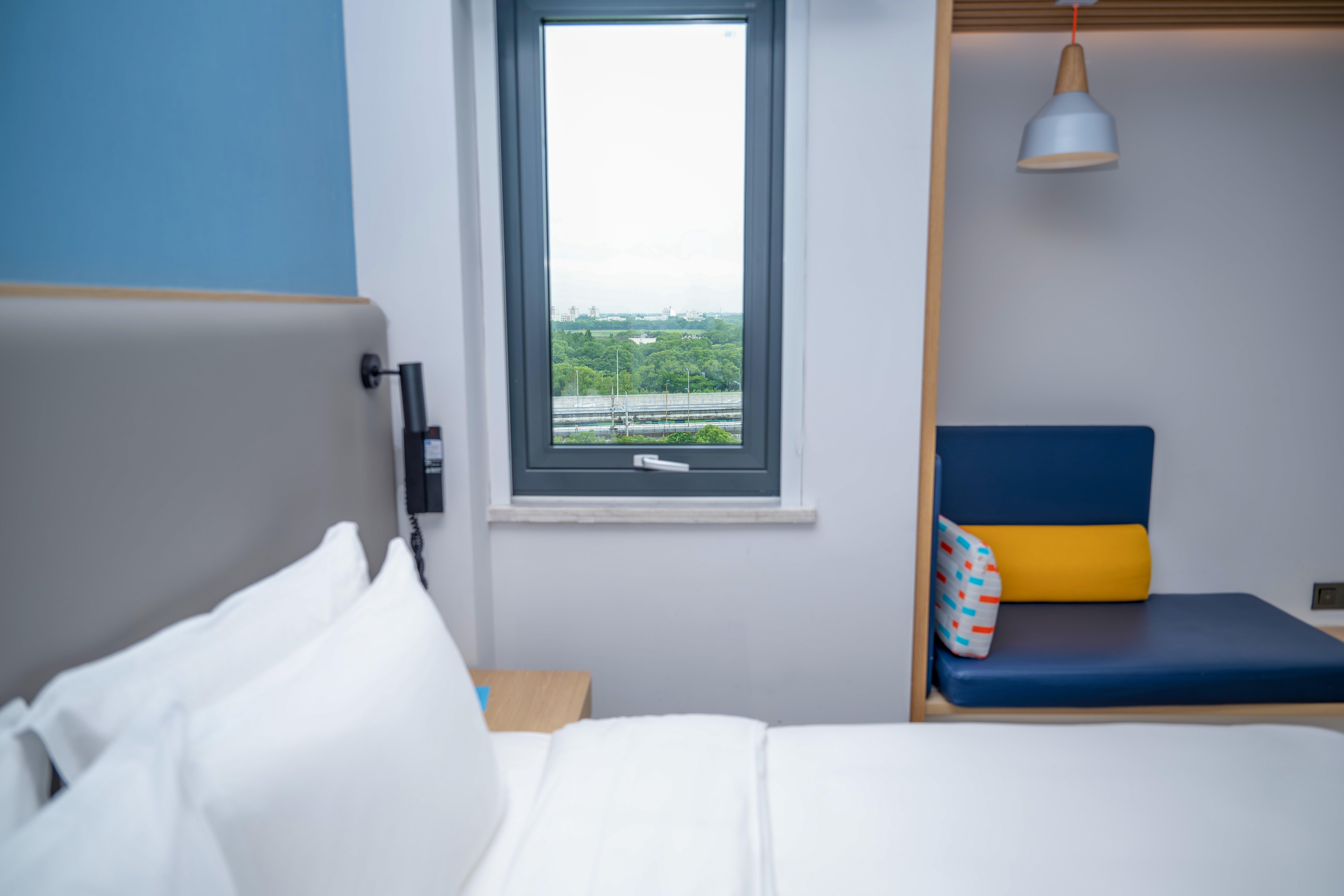 Double King Size Bed