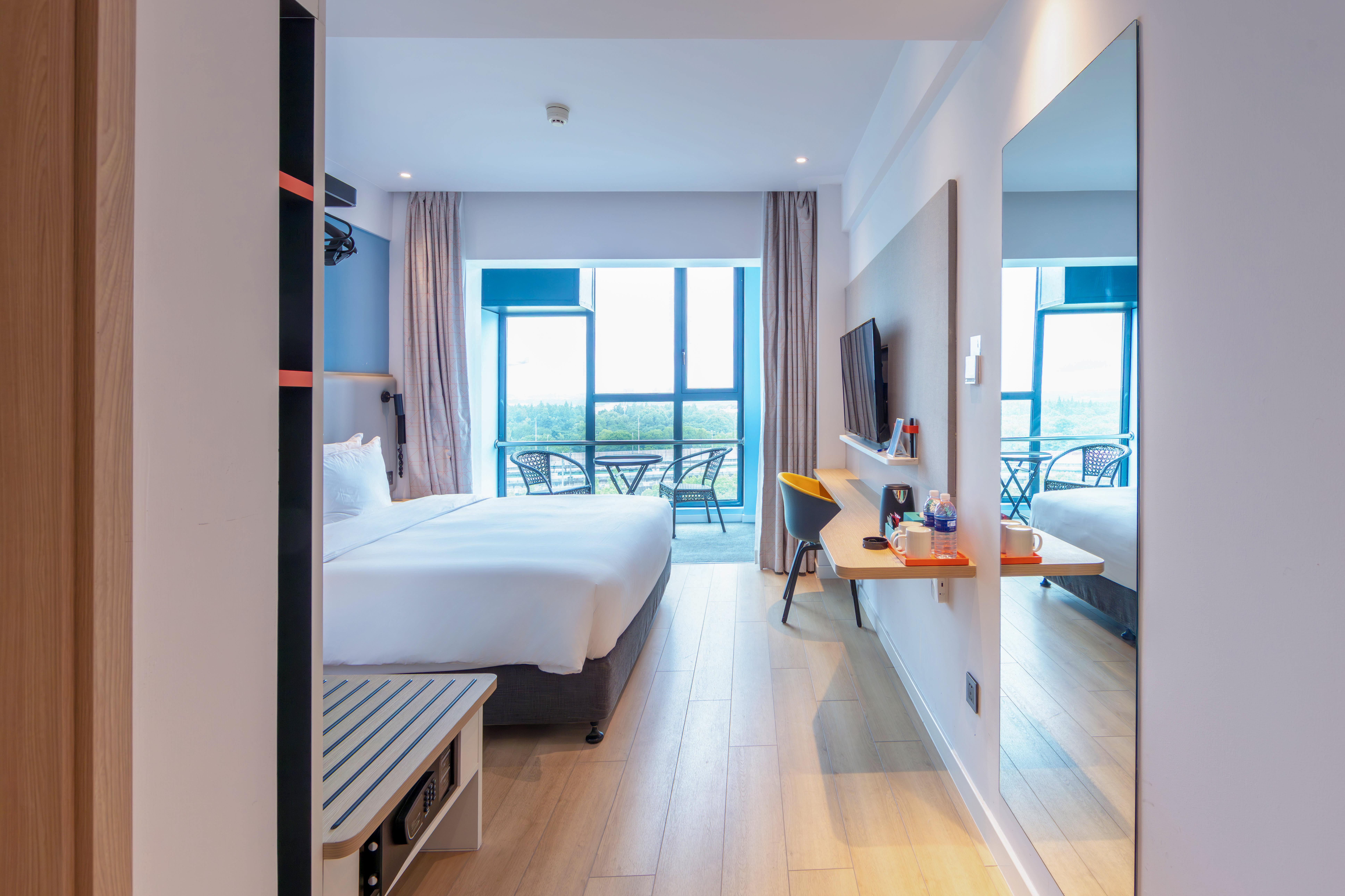 Double King Size Bed