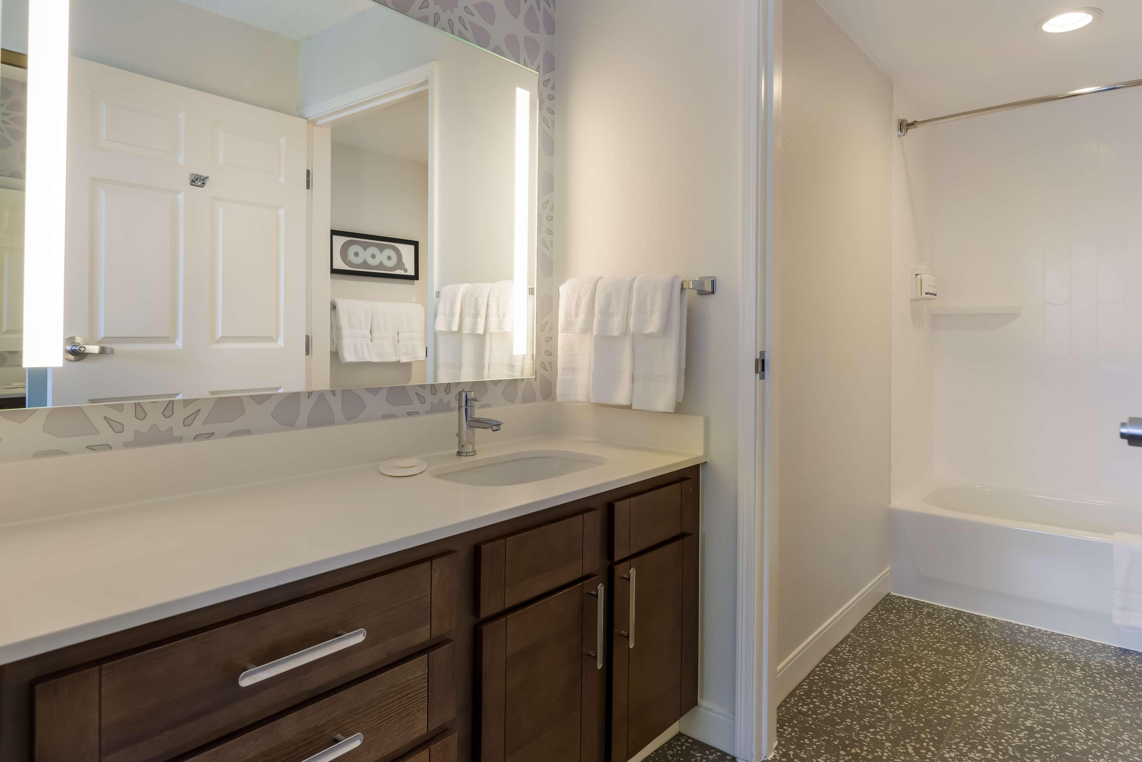 Suite Two Queen Beds