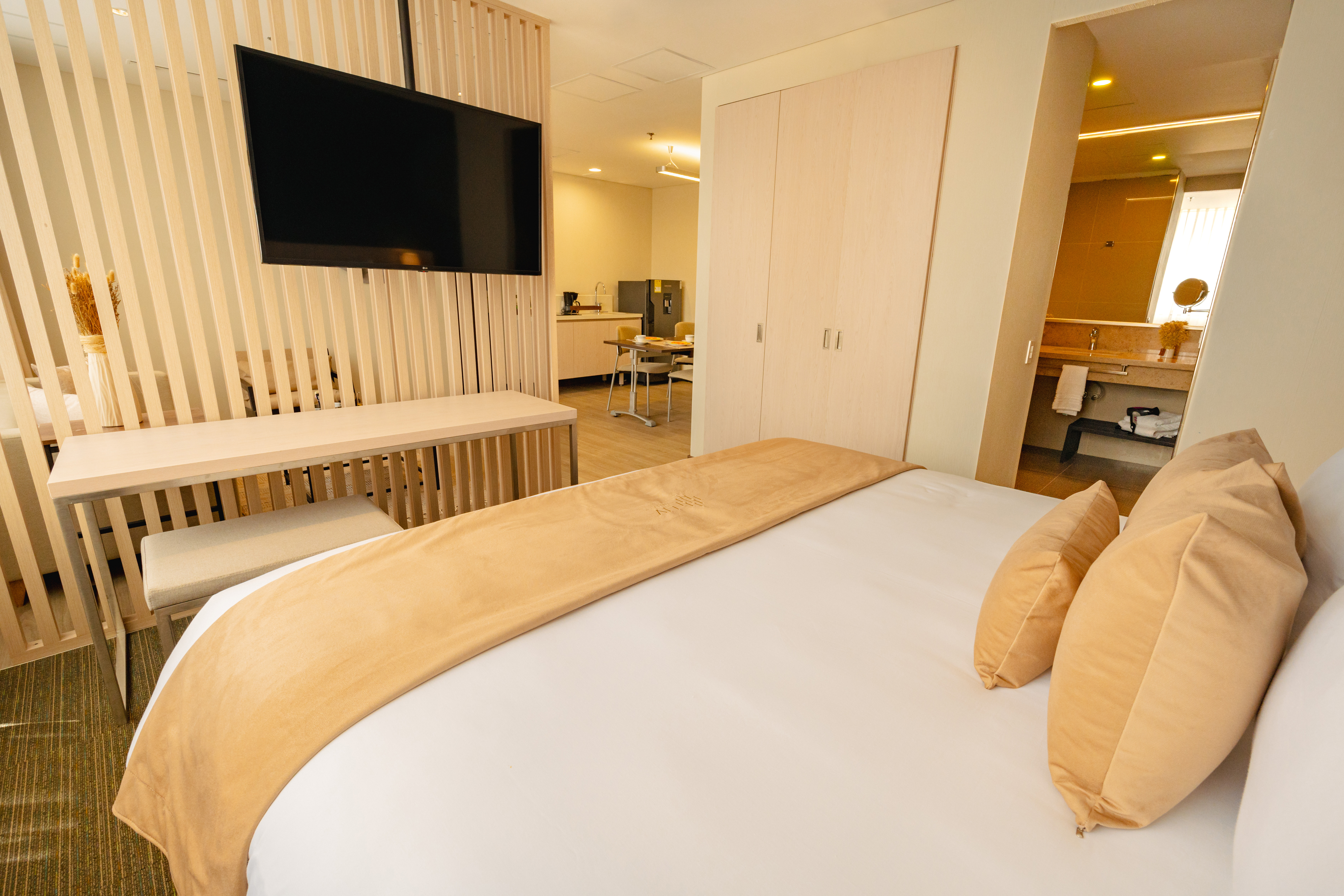 Junior Suite King Size Bed