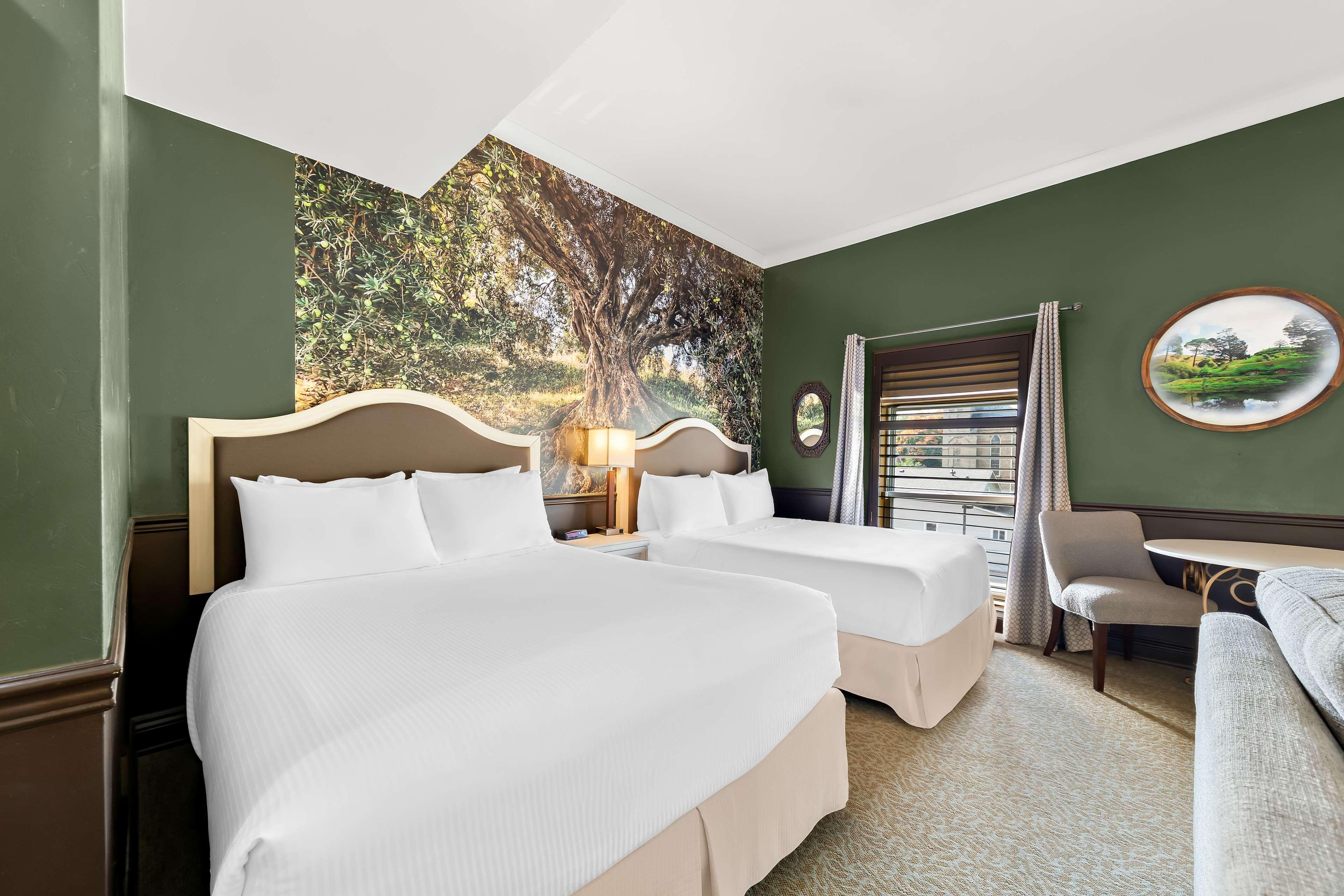 Suite Two Queen Beds