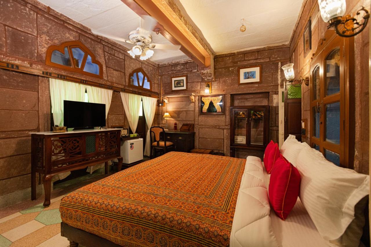 Double or Twin Deluxe