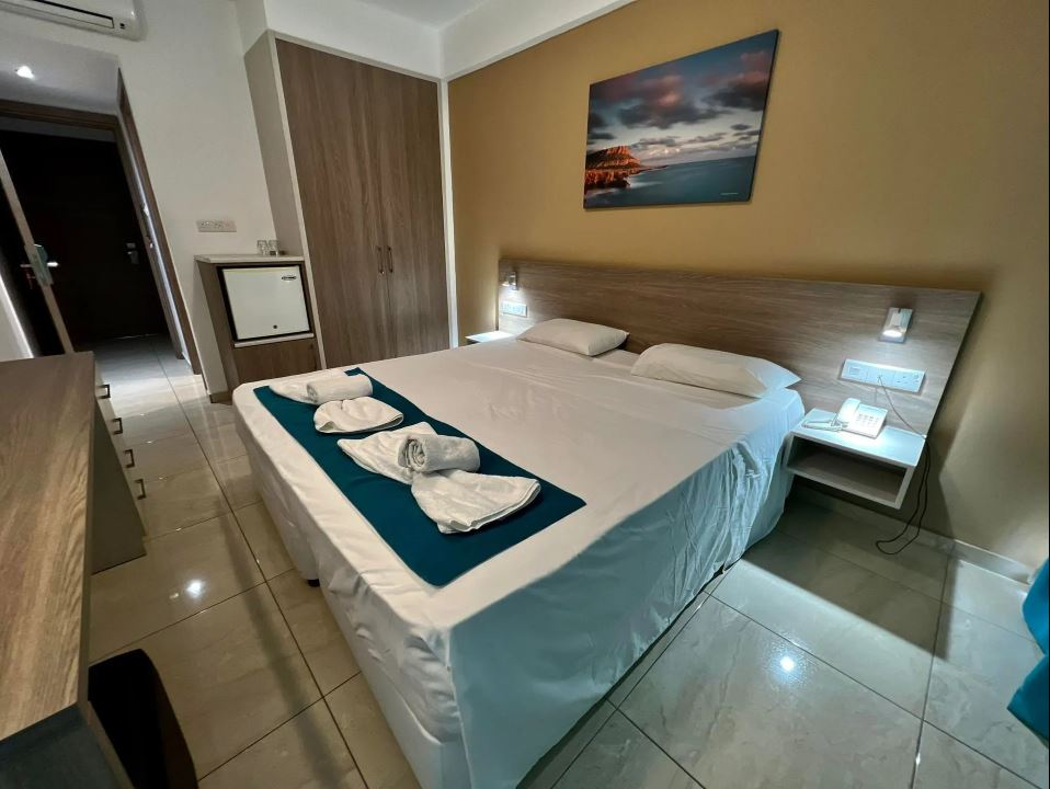 Double or Twin Superior