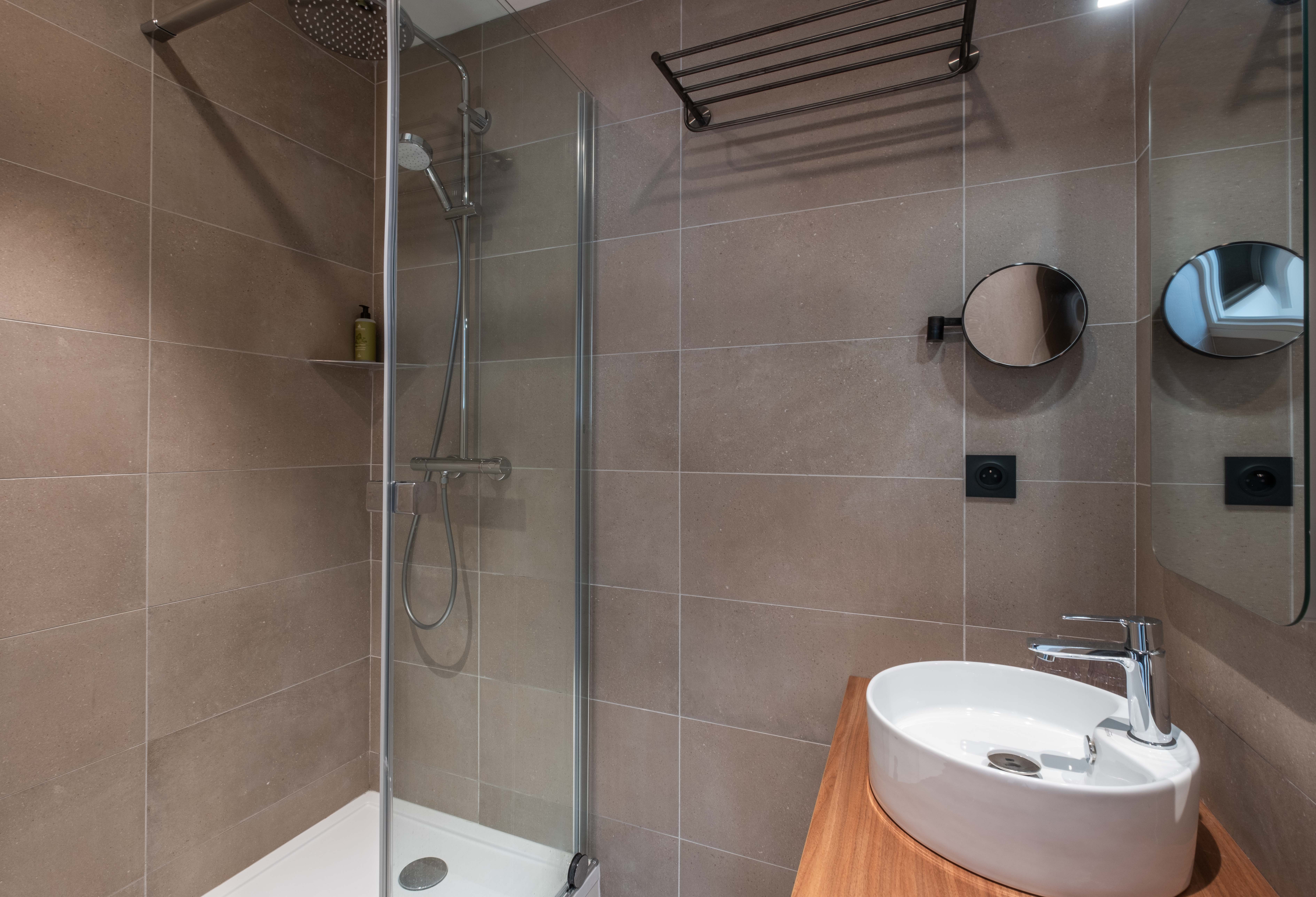 Apartment Capacity 2