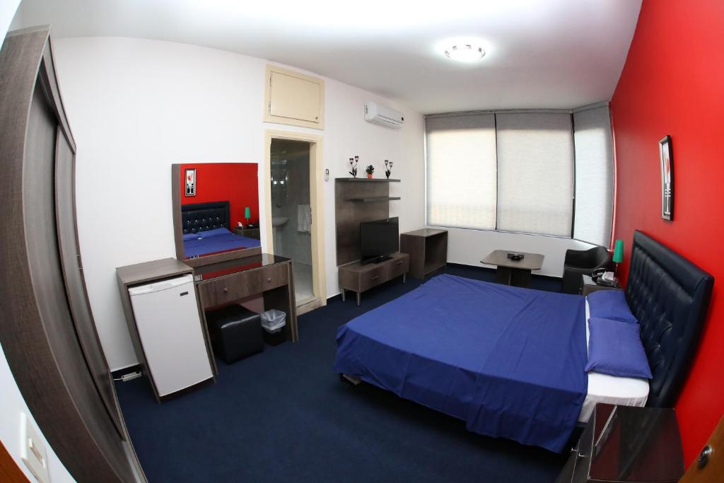 Double or Twin Deluxe