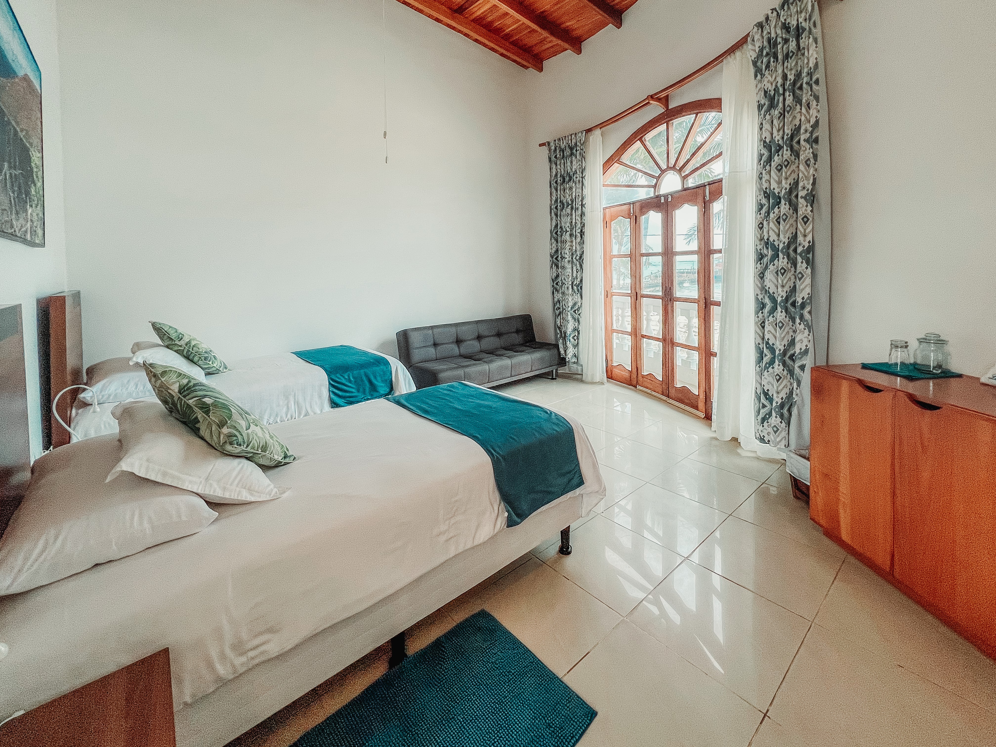 Double Deluxe King Bed