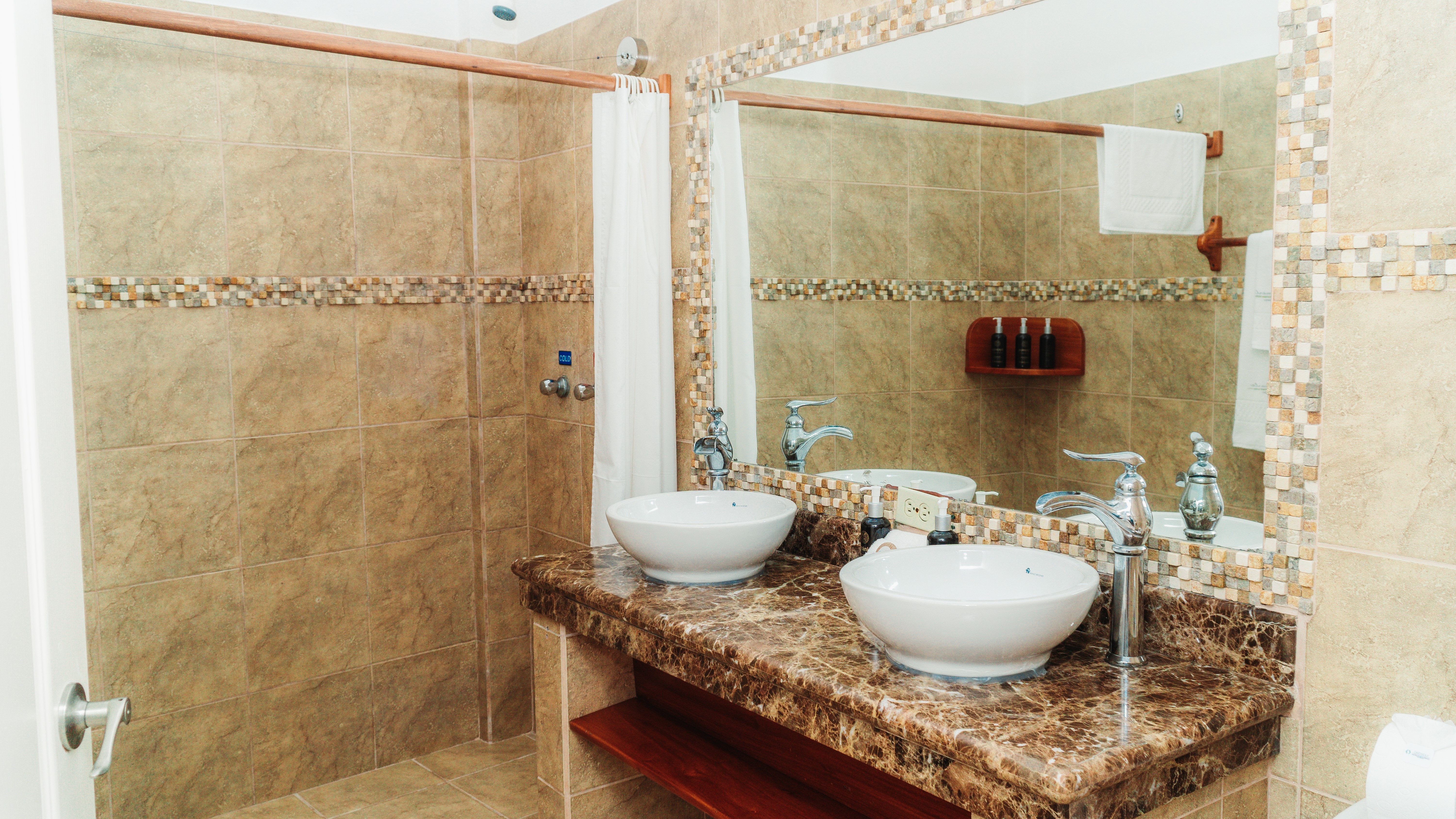 Triple Deluxe Pool View