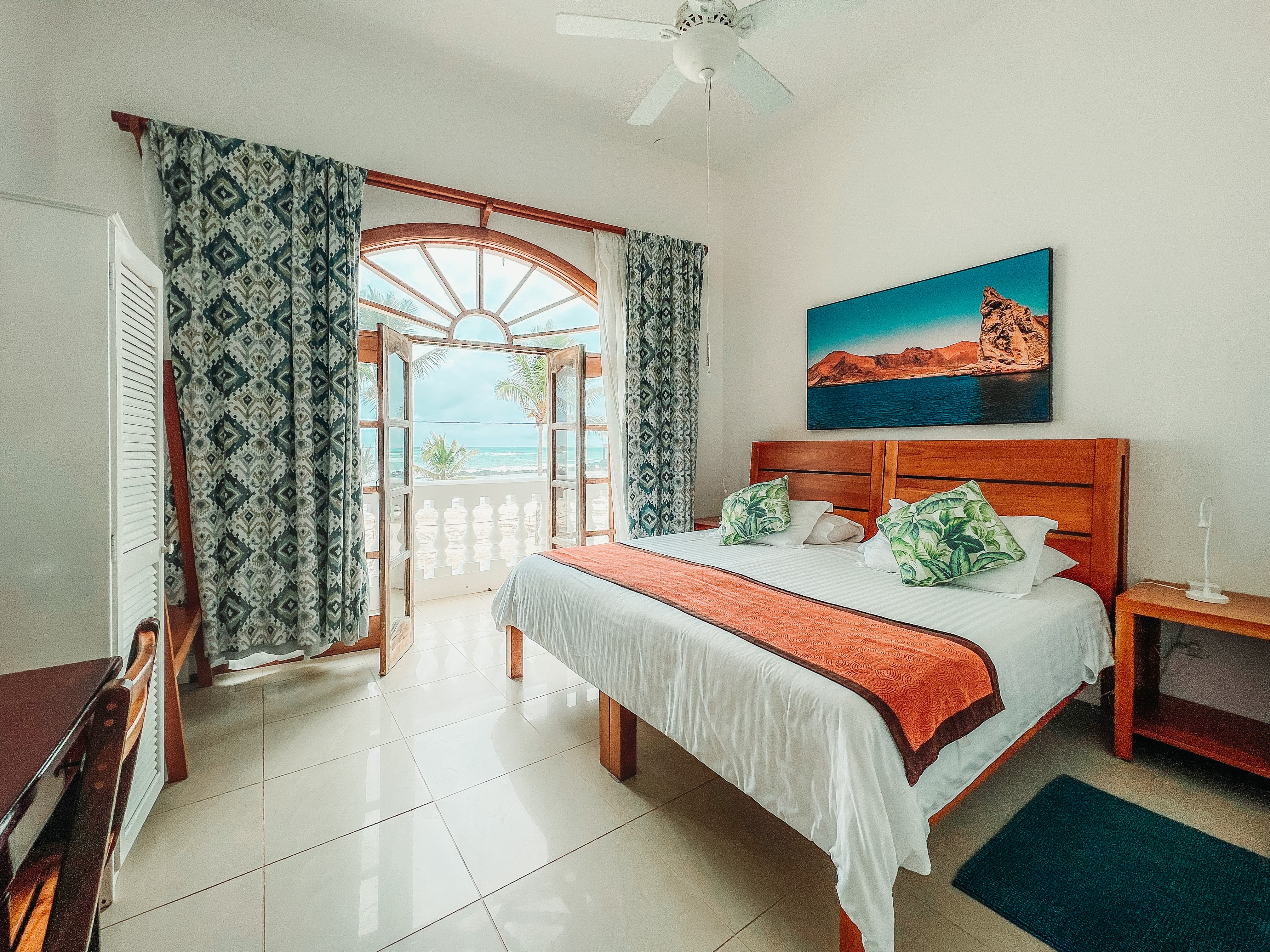 Double Deluxe King Bed