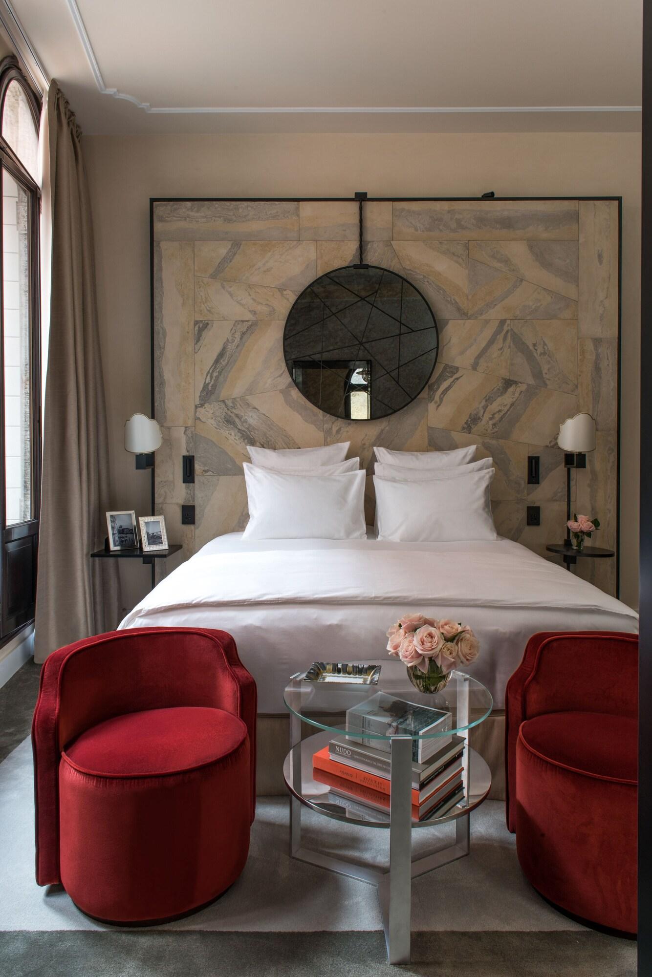 Suite City View King Bed