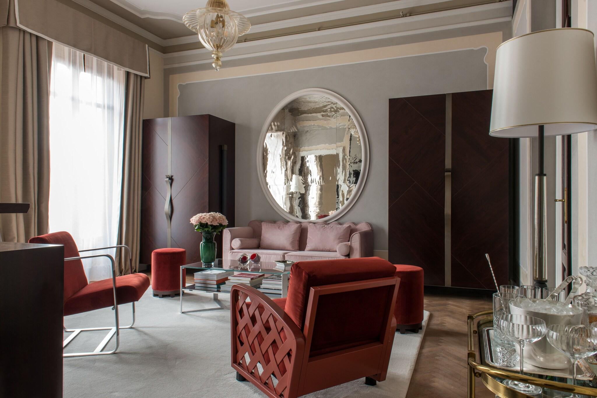 Suite City View King Bed