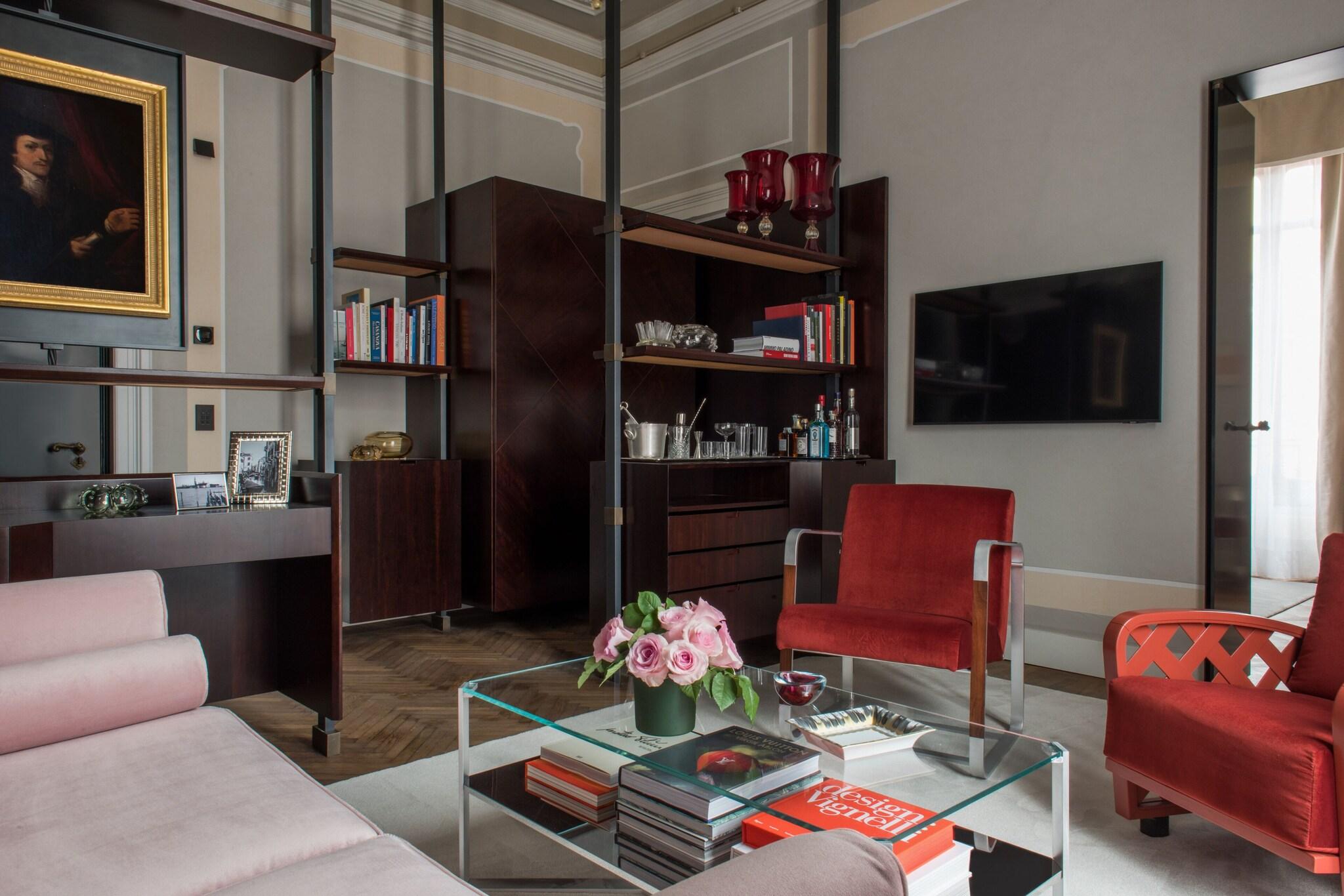 Suite City View King Bed