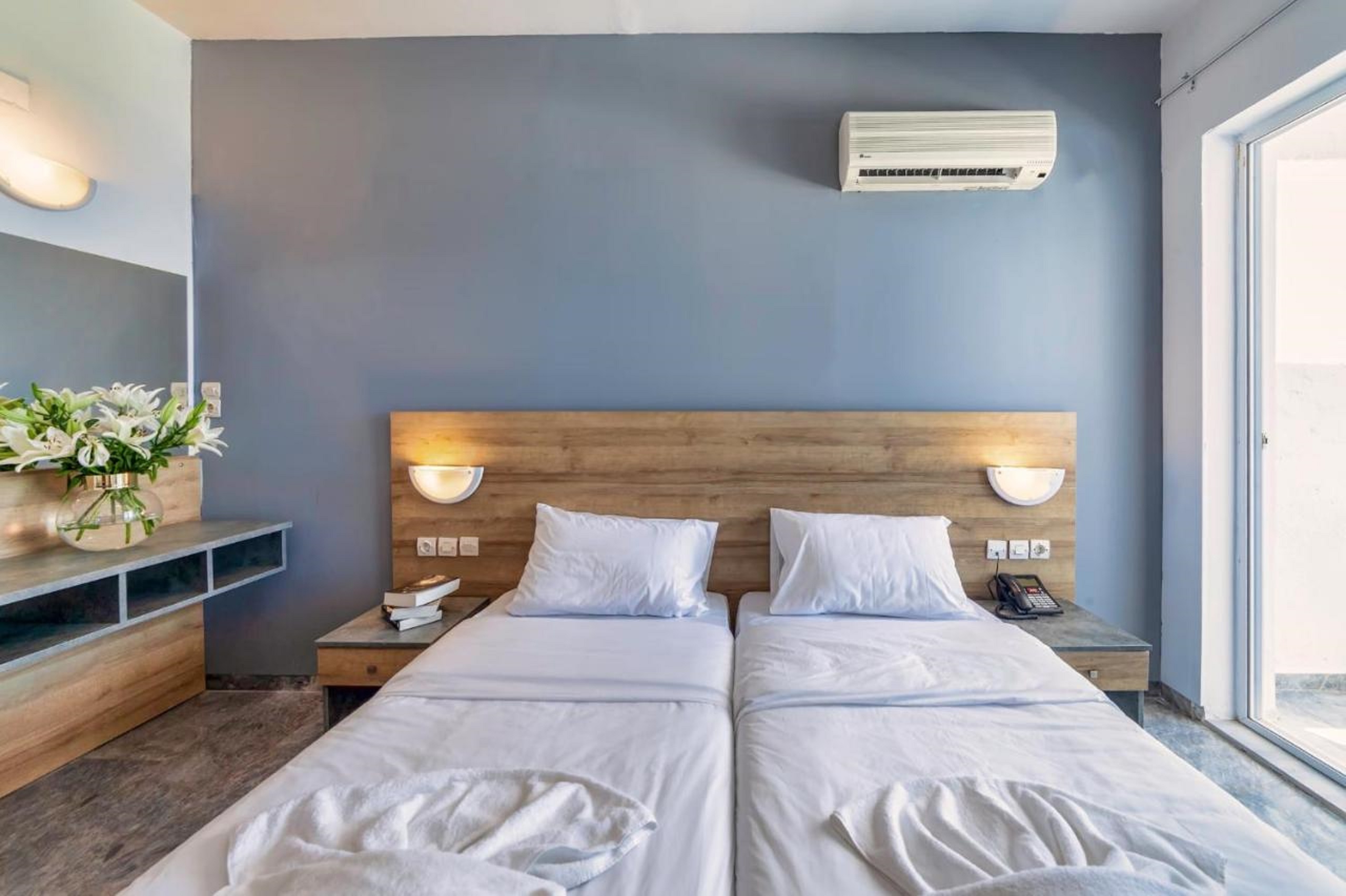 Double or Twin Side Sea View