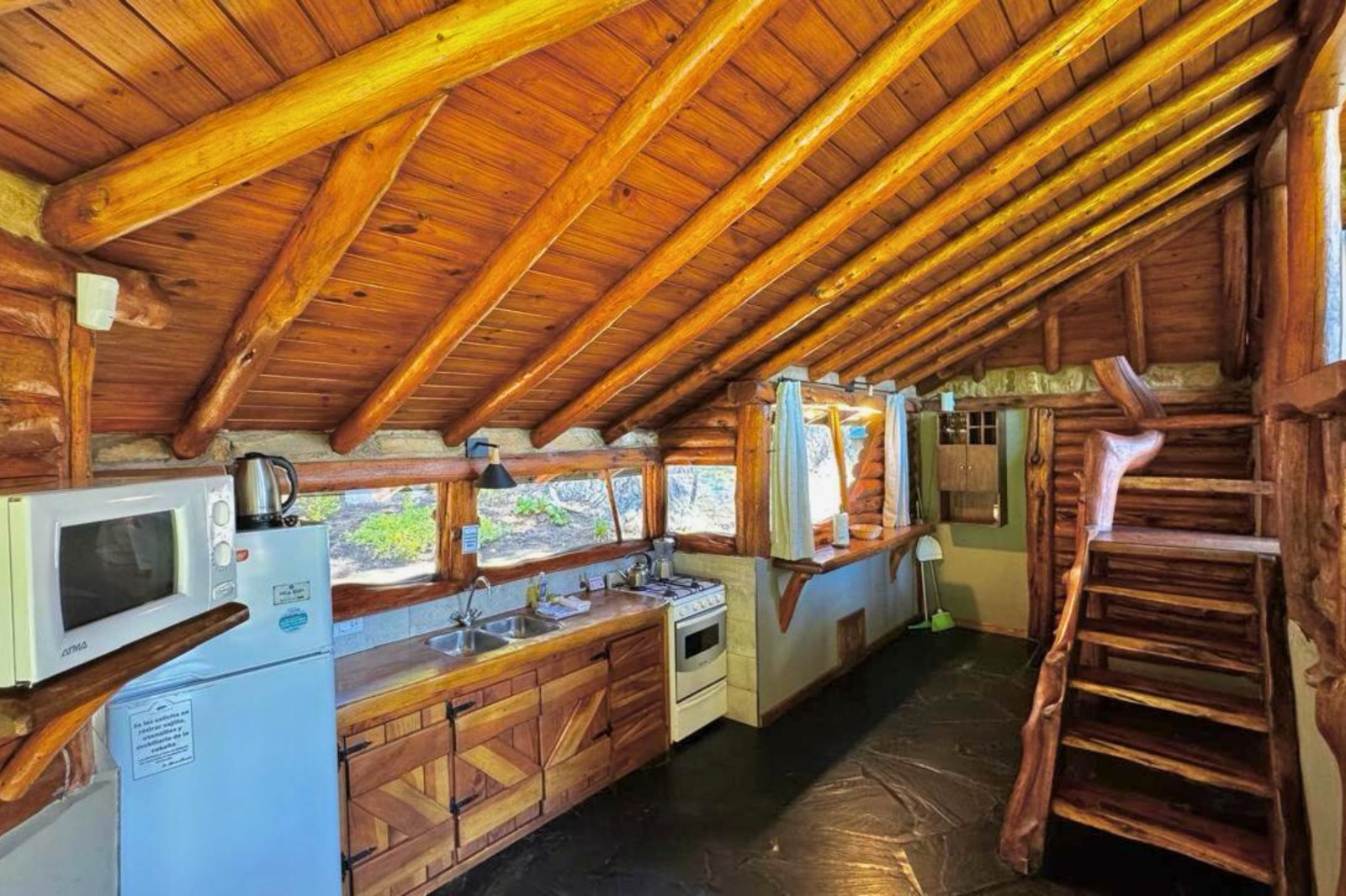 Cabin Two Bedrooms One Bathroom