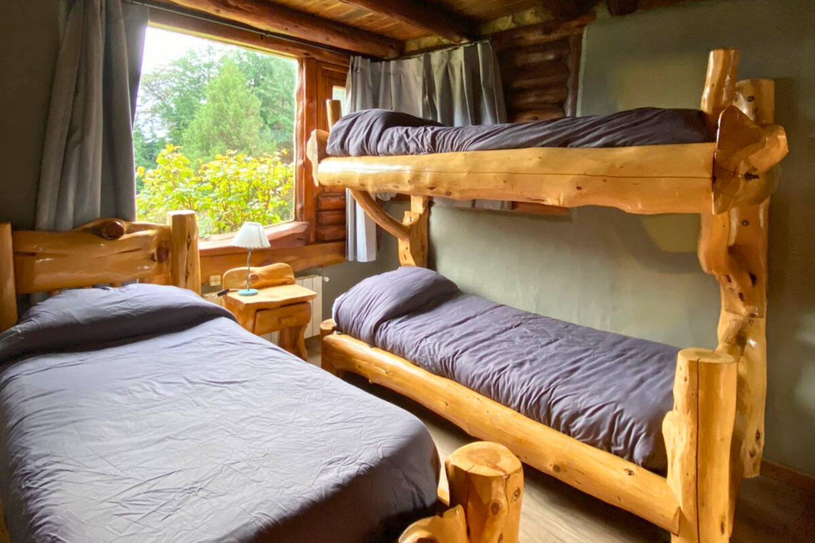 Cabin Two Bedrooms One Bathroom