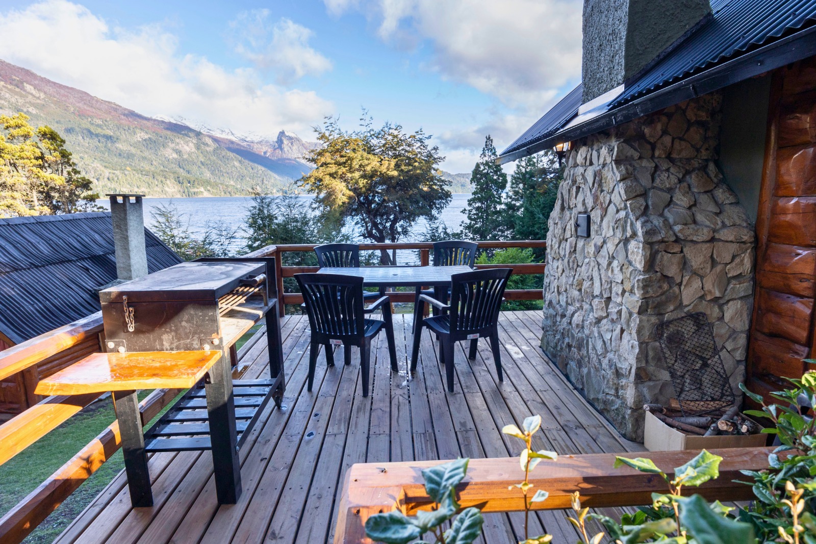 Cabin Two Bedrooms One Bathroom