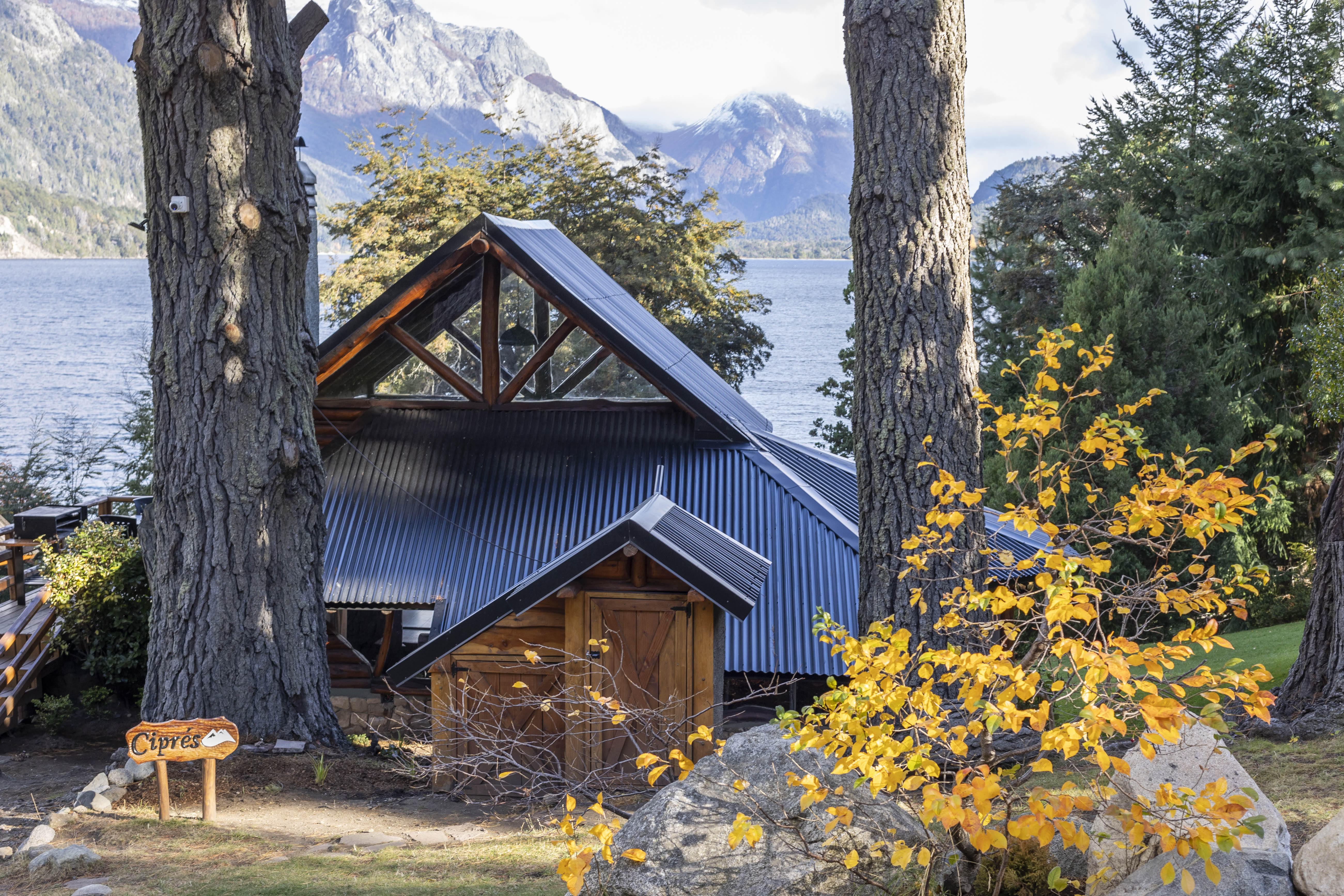 Cabin Two Bedrooms One Bathroom