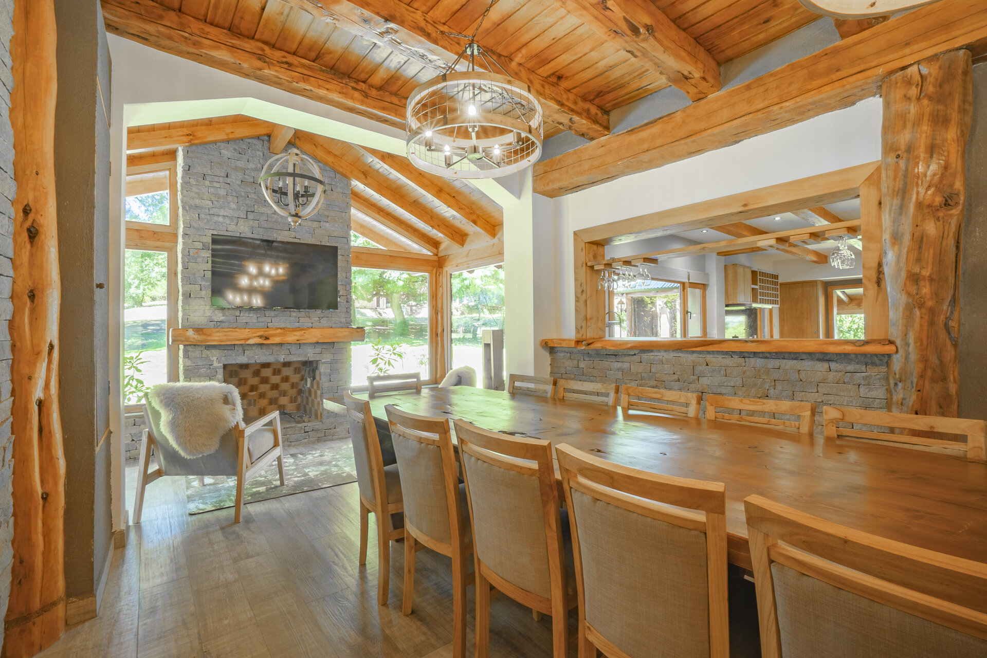 Home Six Bedrooms with More Than Three Bathrooms