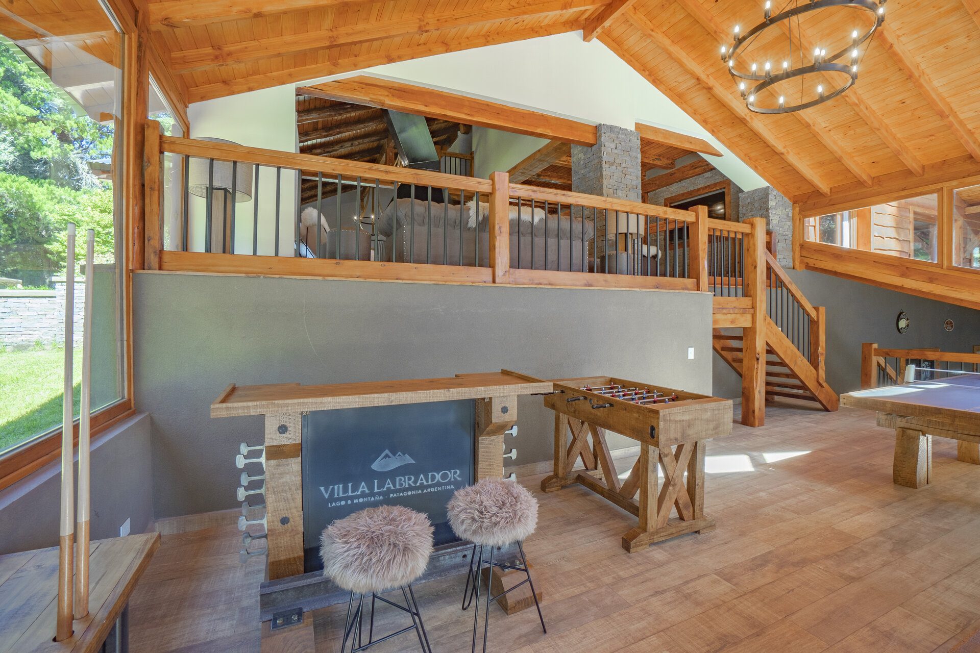 Home Six Bedrooms with More Than Three Bathrooms