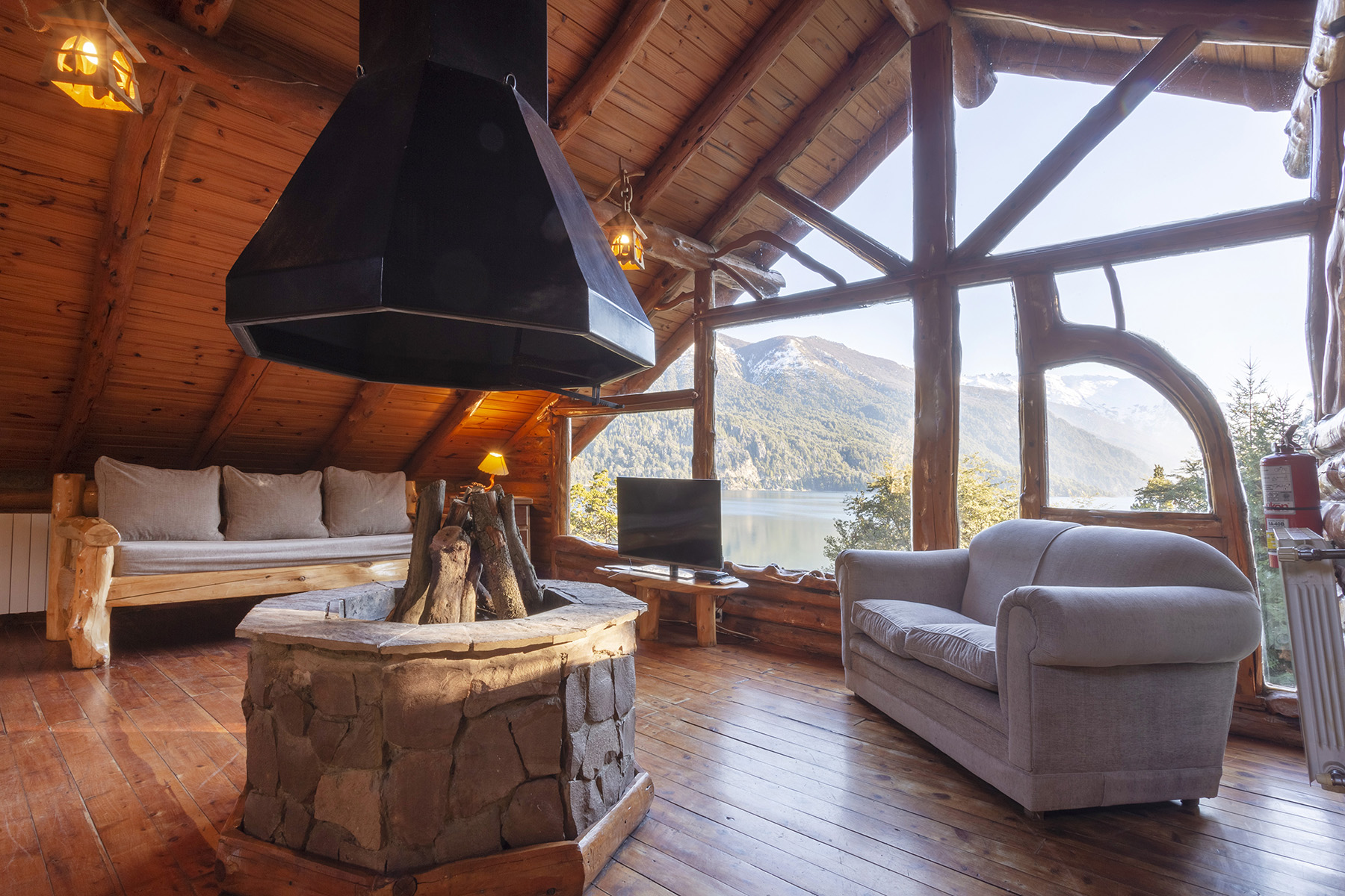 Cabin Two Bedrooms Two Bathrooms