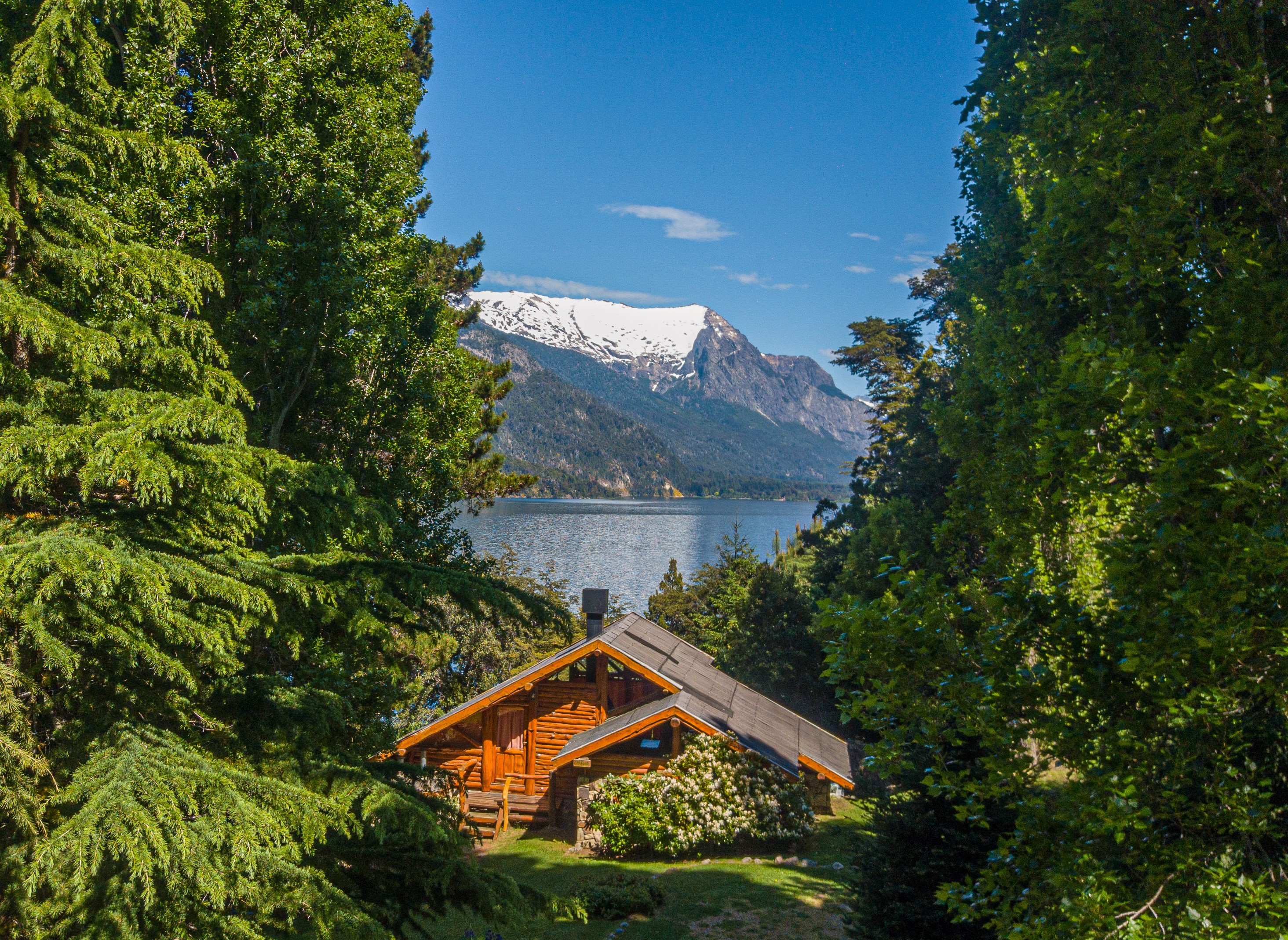 Cabin Two Bedrooms Two Bathrooms
