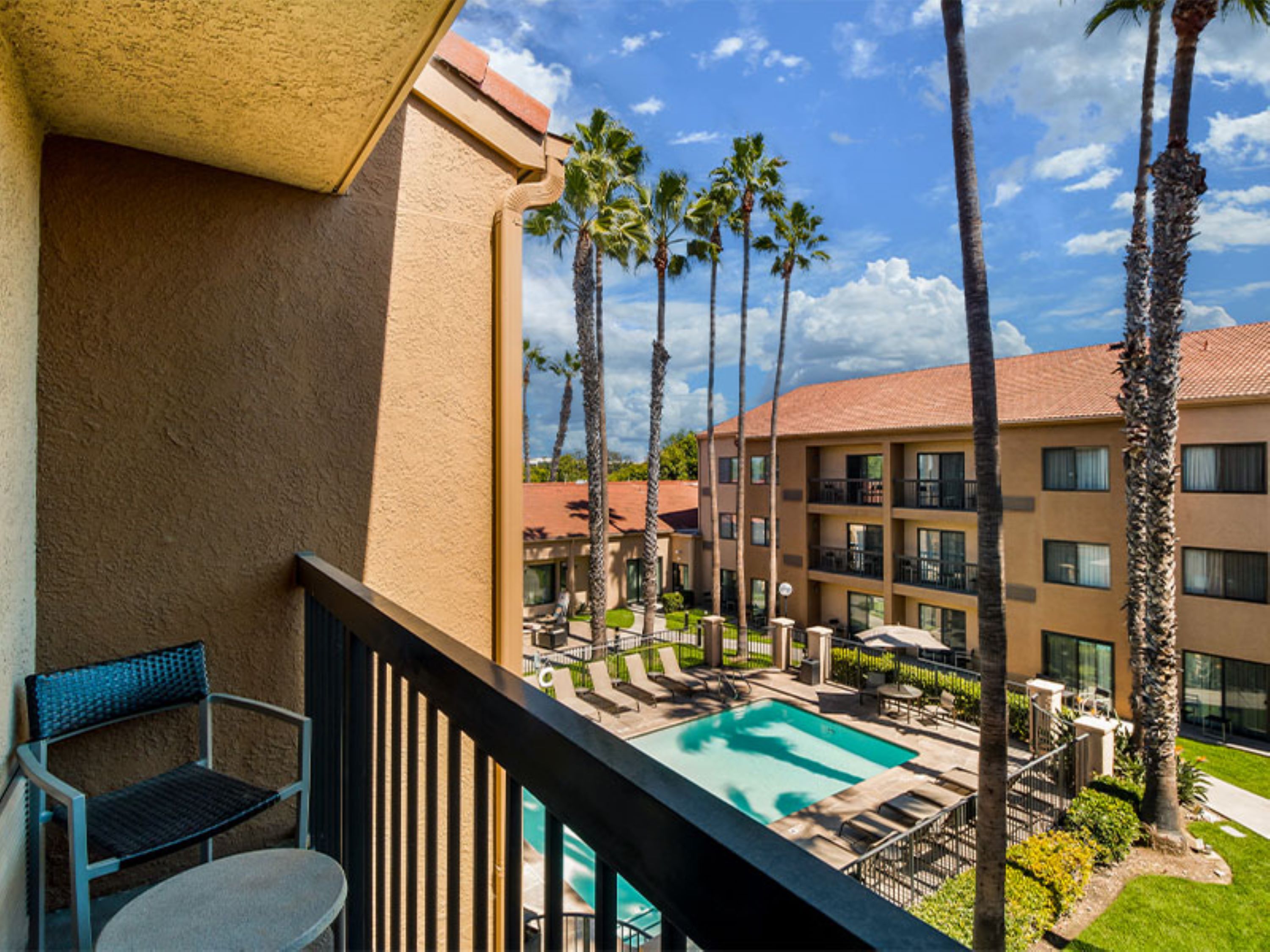 Double Accessible with Views