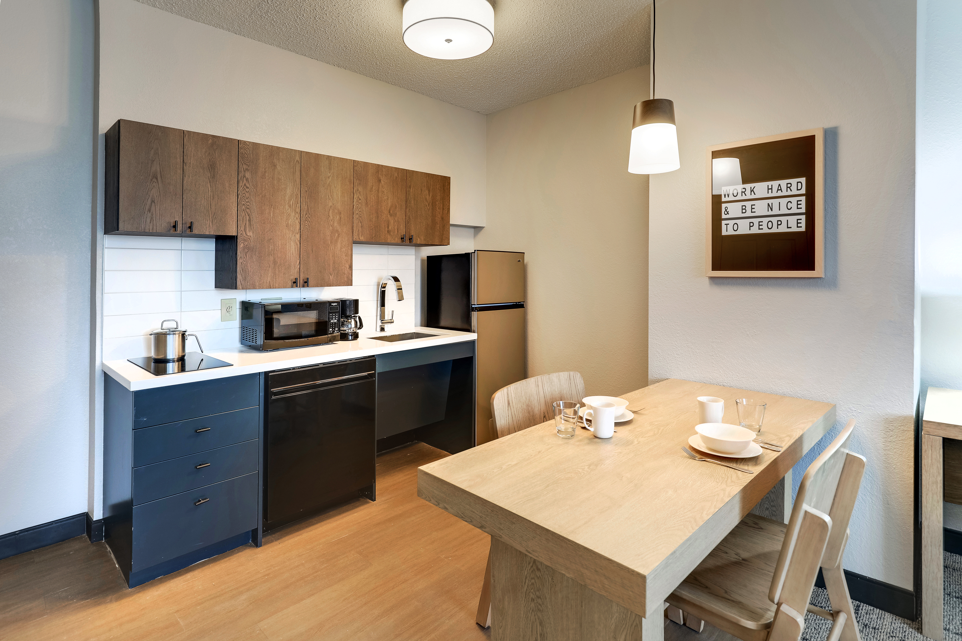 Suite Accessible-queen Size Bed