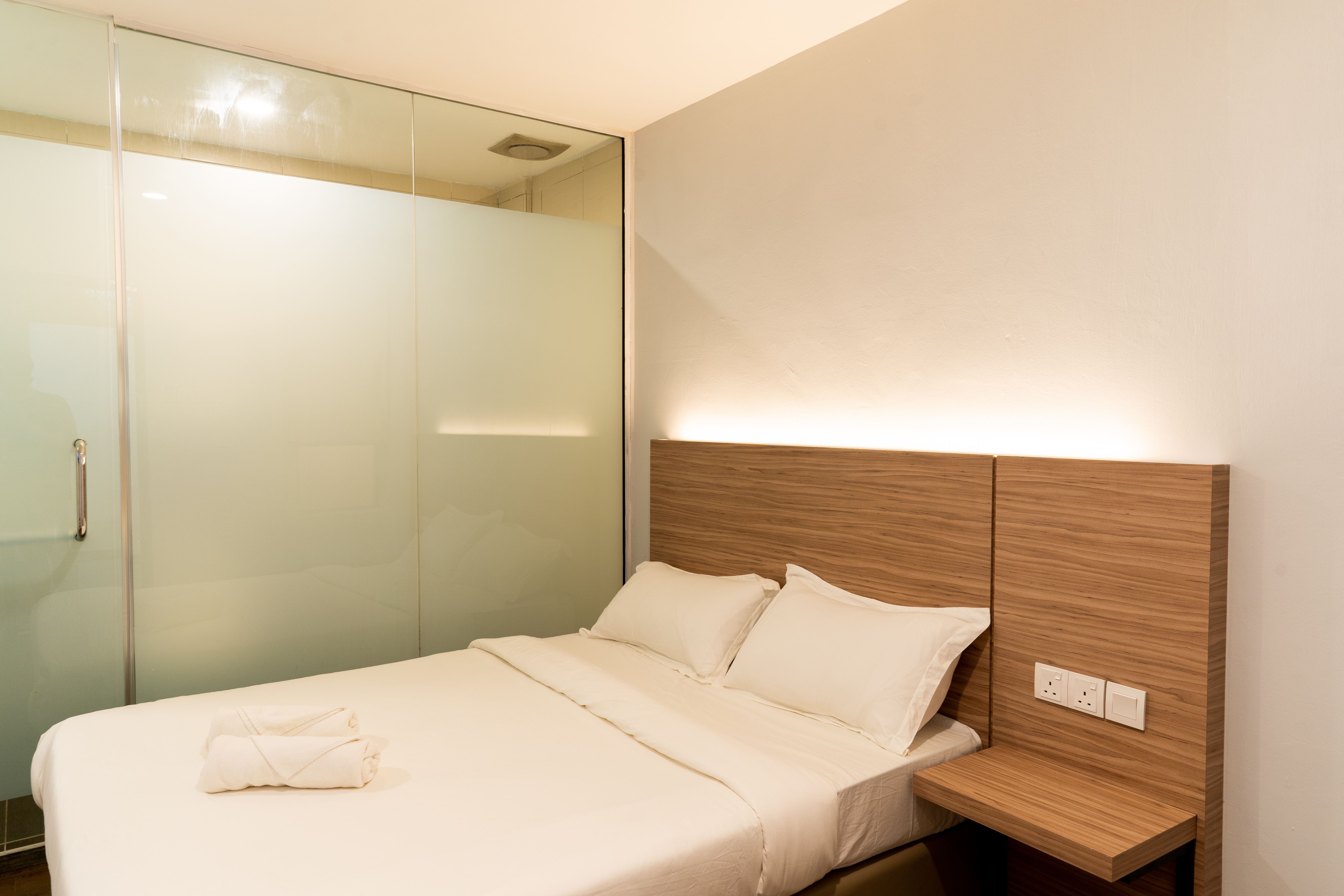 Double Queen Size Bed