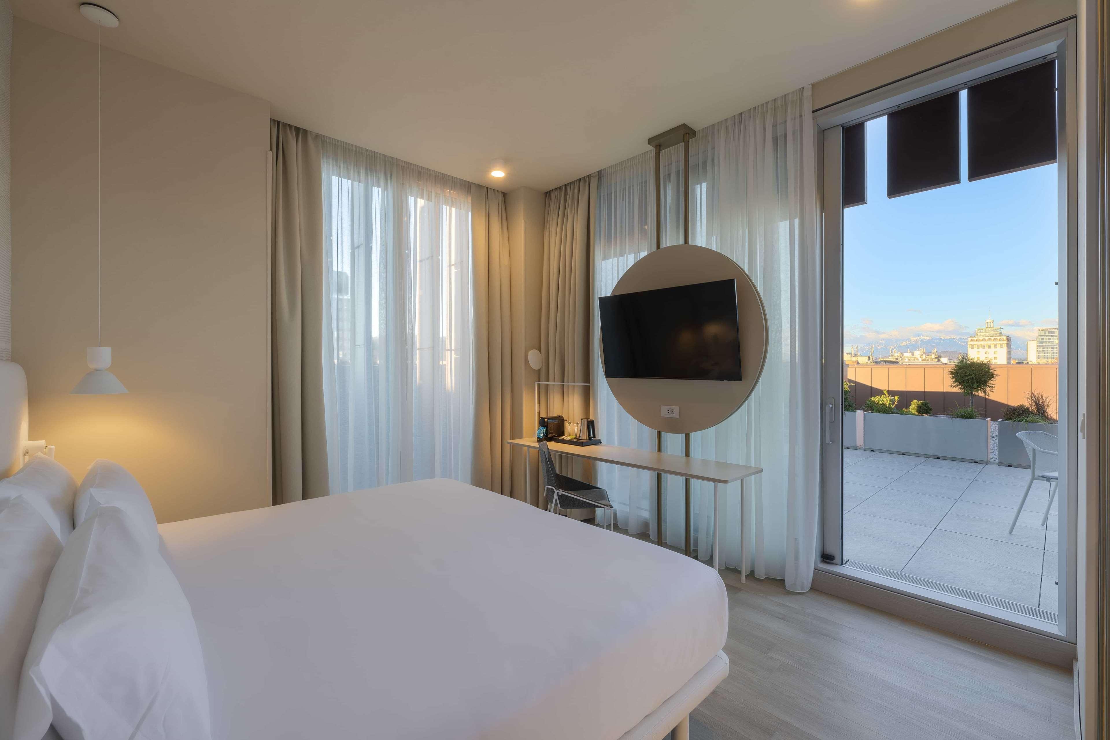 Double Deluxe with Terrace