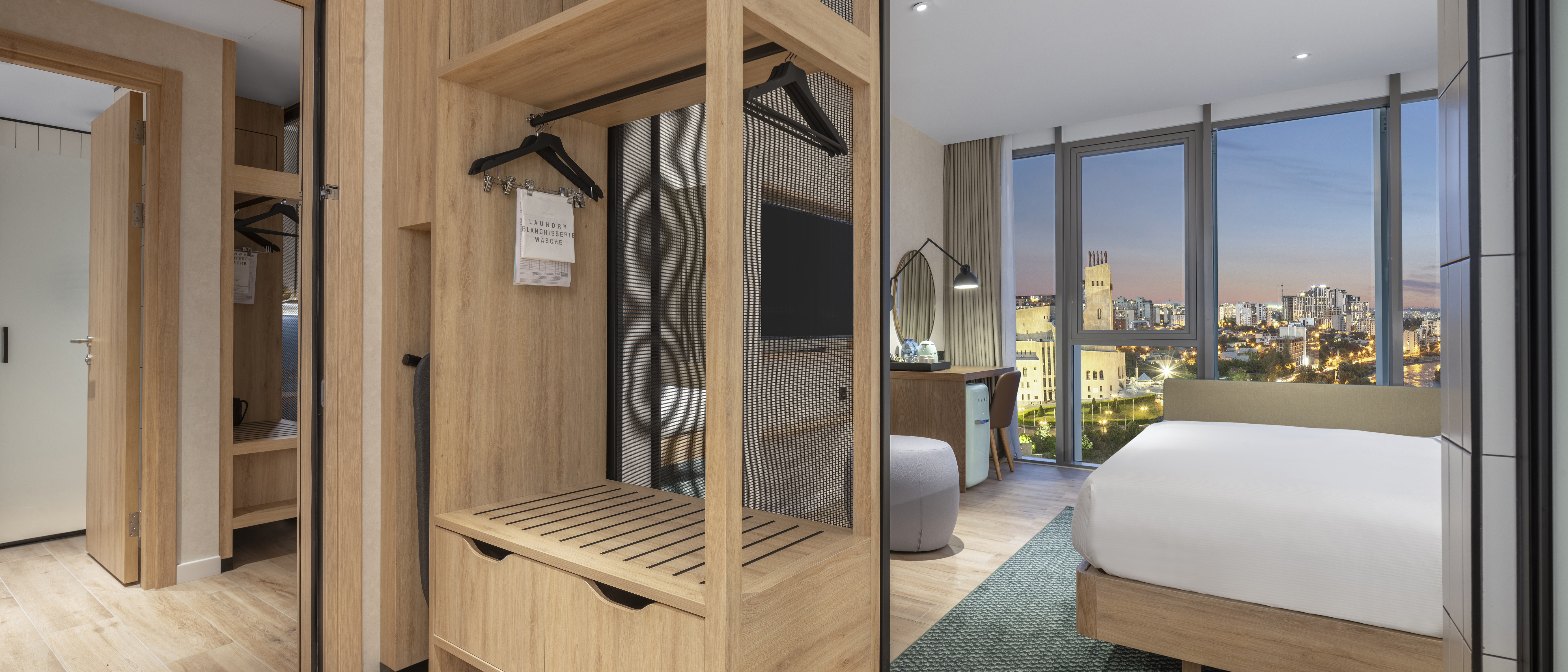 Family Room Connecting Room