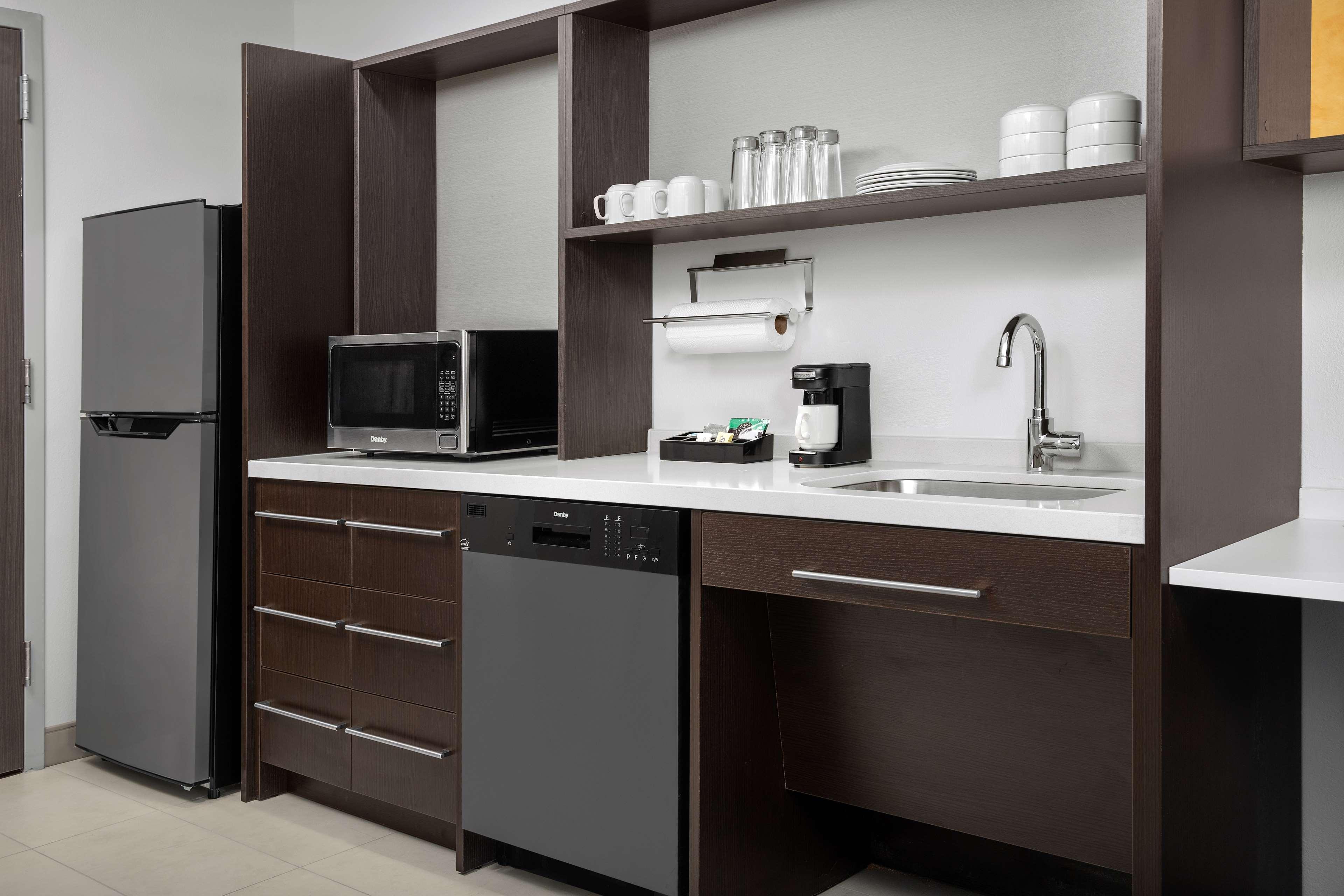 Studio Accessible-two Queen Beds