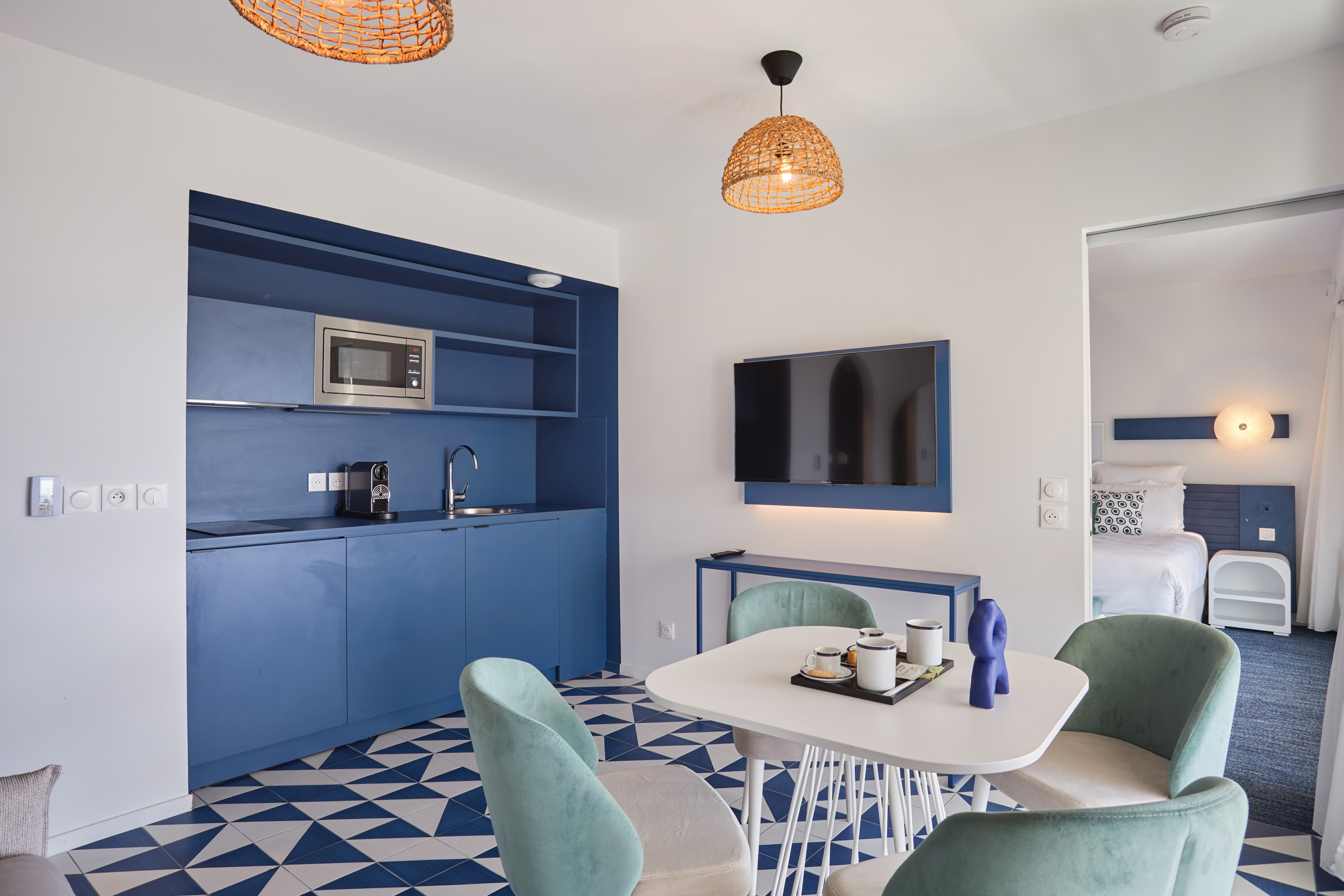 Apartment with Balcony