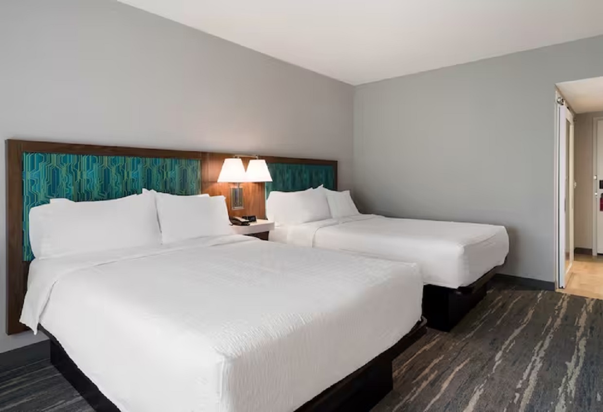 Room Accessible-two Queen Beds