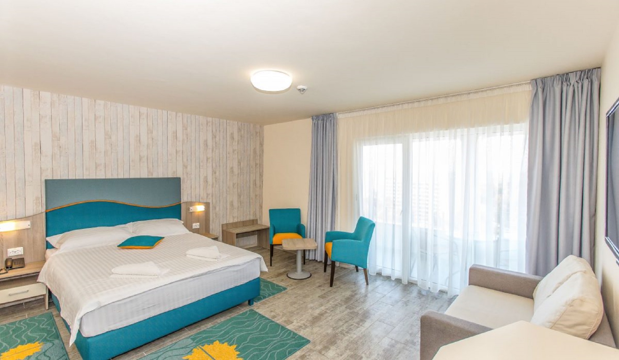 Studio Superior with Balcony