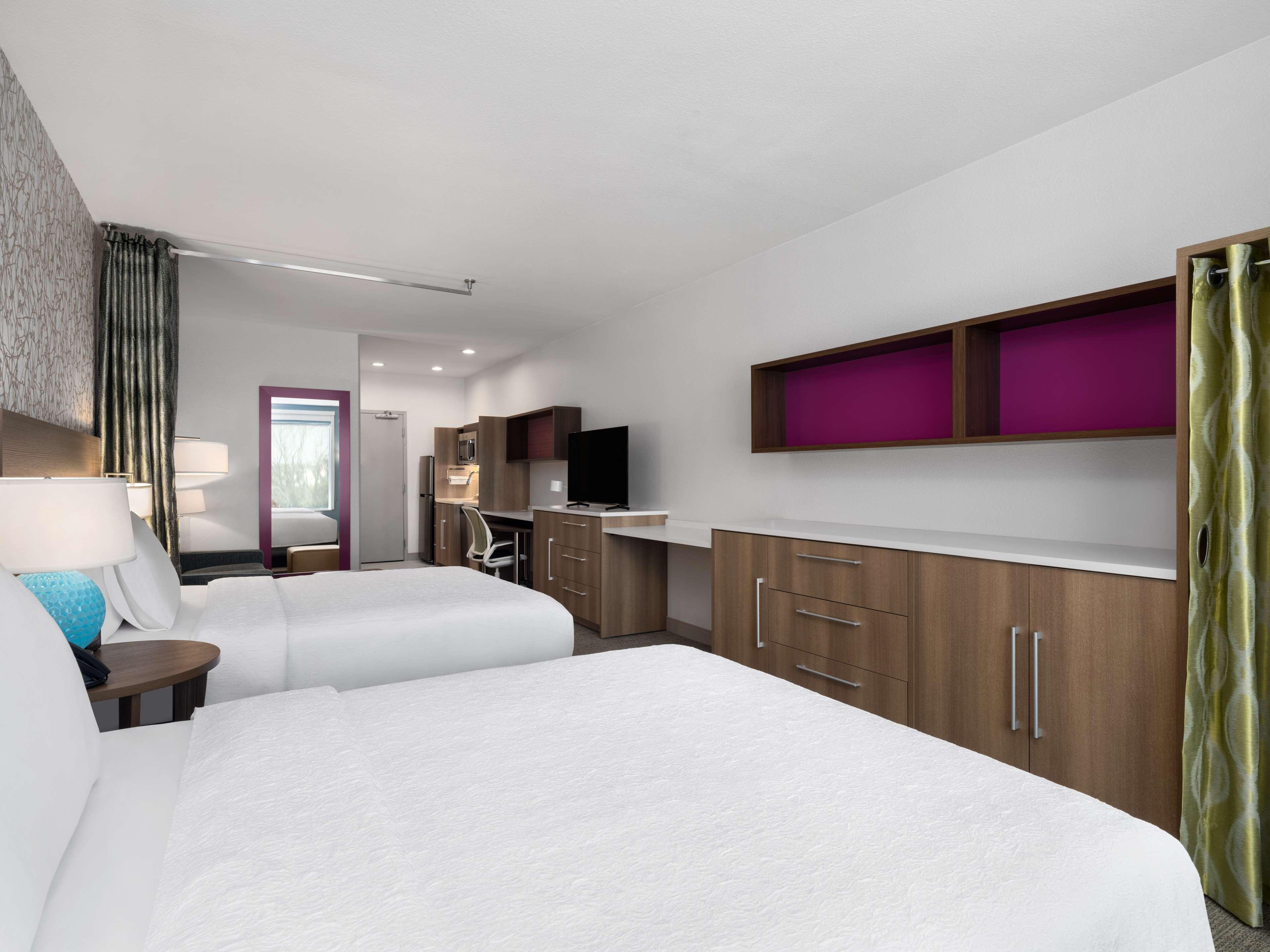 Studio Accessible-two Queen Beds