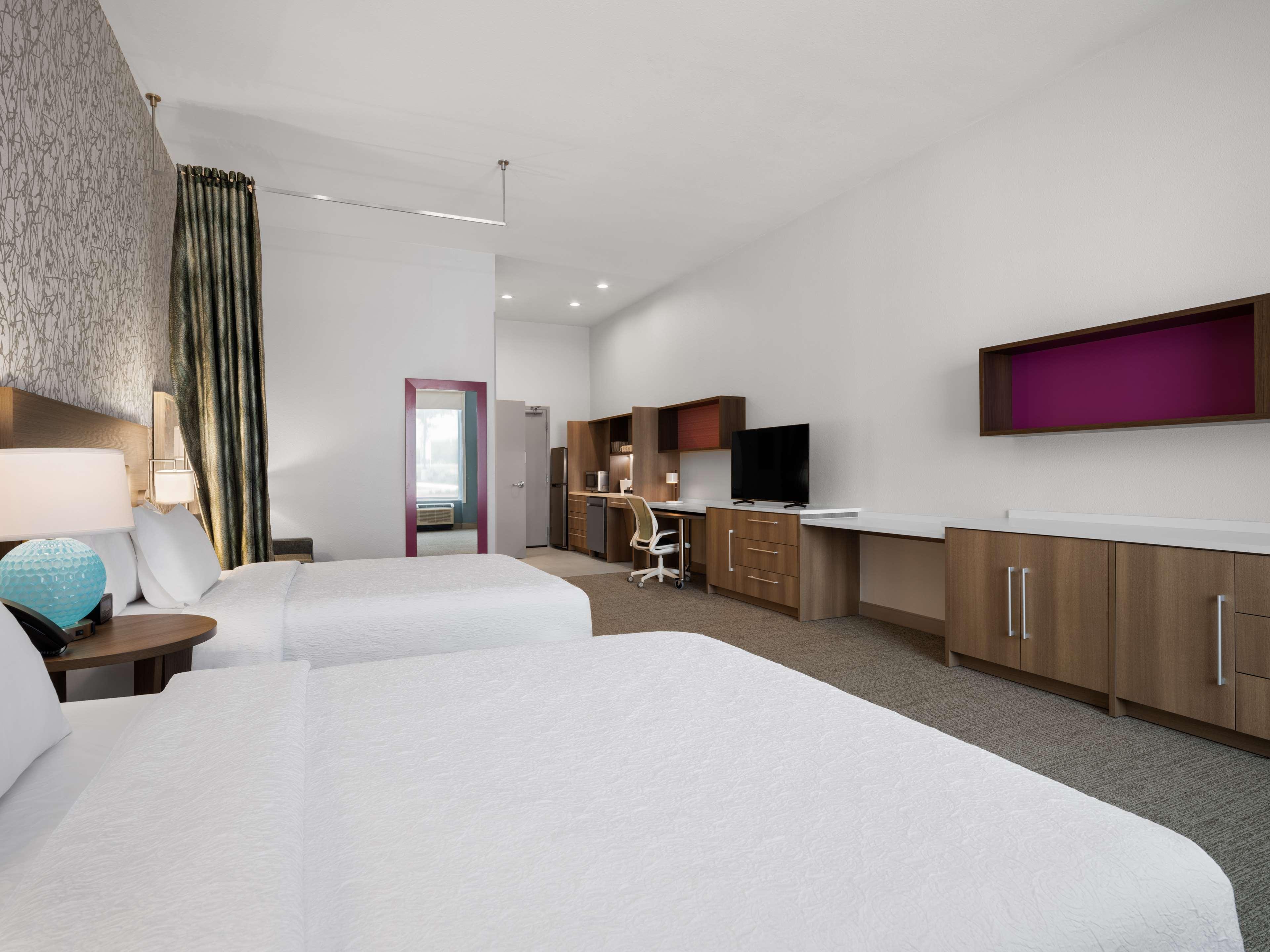 Studio Accessible-two Queen Beds